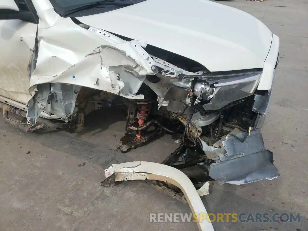 9 Photograph of a damaged car JTEBU5JR4L5799906 TOYOTA 4RUNNER 2020