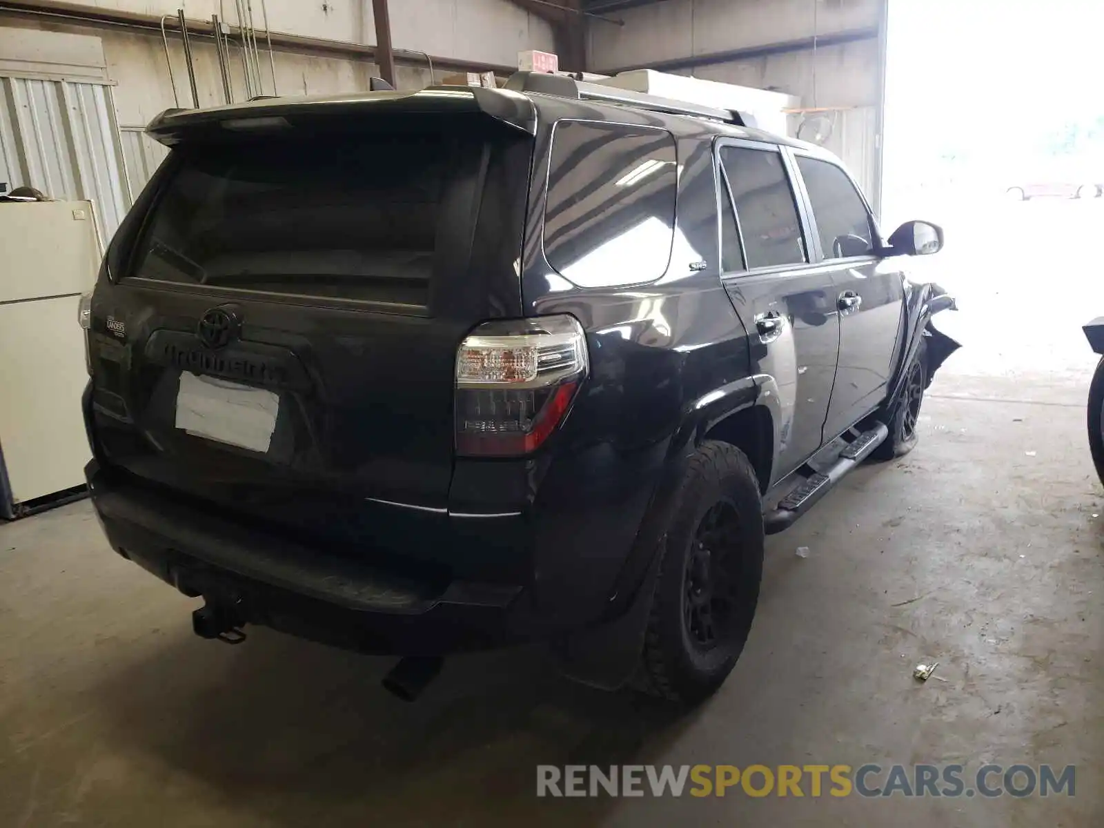 4 Photograph of a damaged car JTEBU5JR4L5800553 TOYOTA 4RUNNER 2020