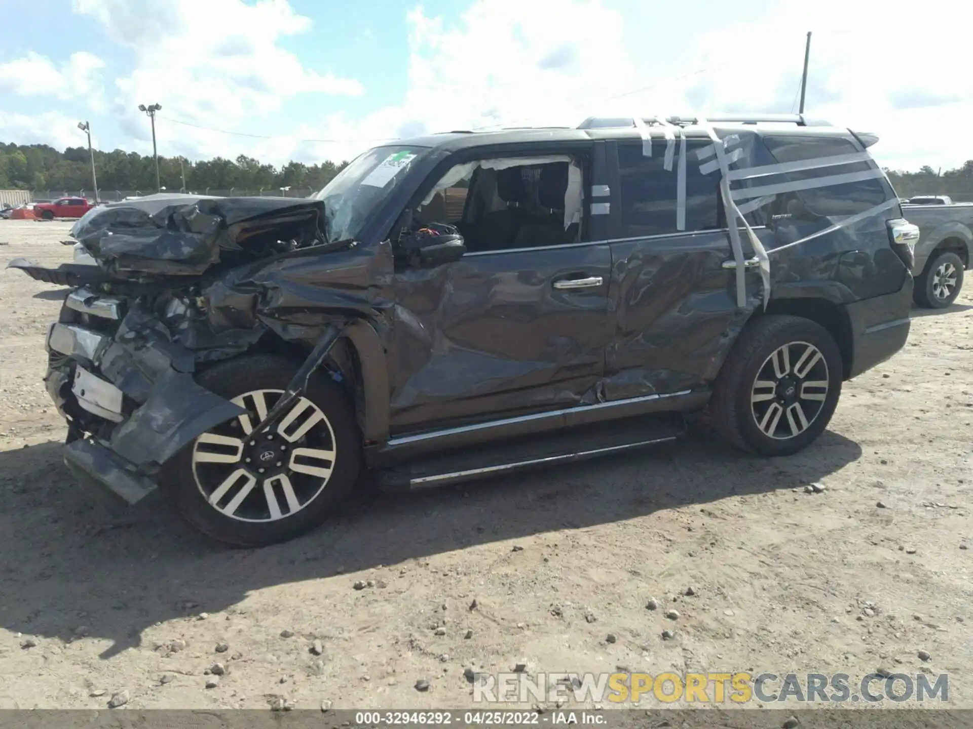 2 Photograph of a damaged car JTEBU5JR4L5807129 TOYOTA 4RUNNER 2020