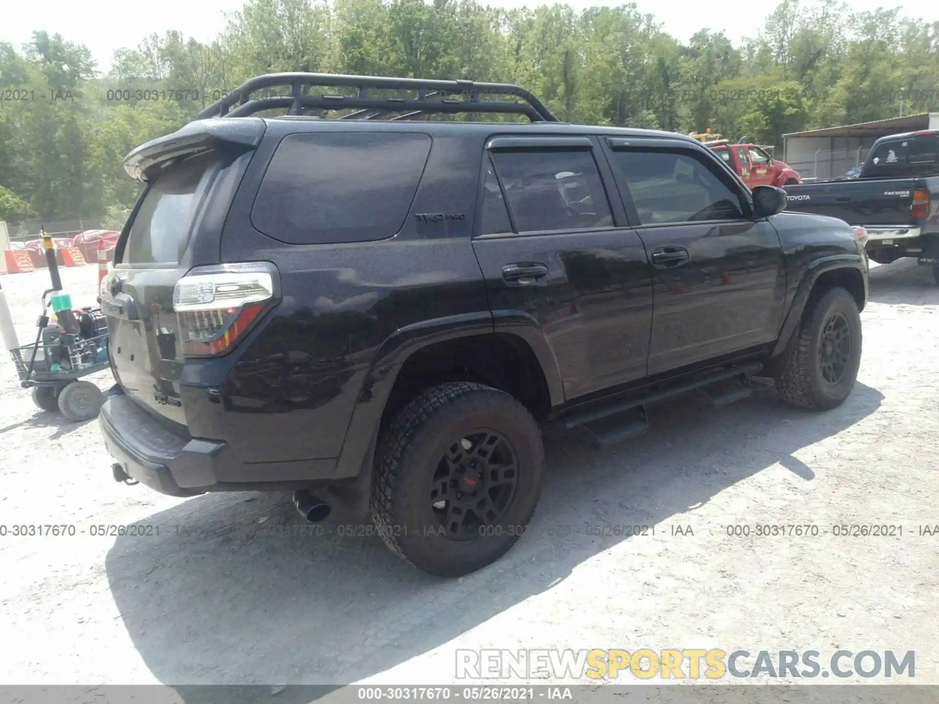 4 Photograph of a damaged car JTEBU5JR4L5814730 TOYOTA 4RUNNER 2020