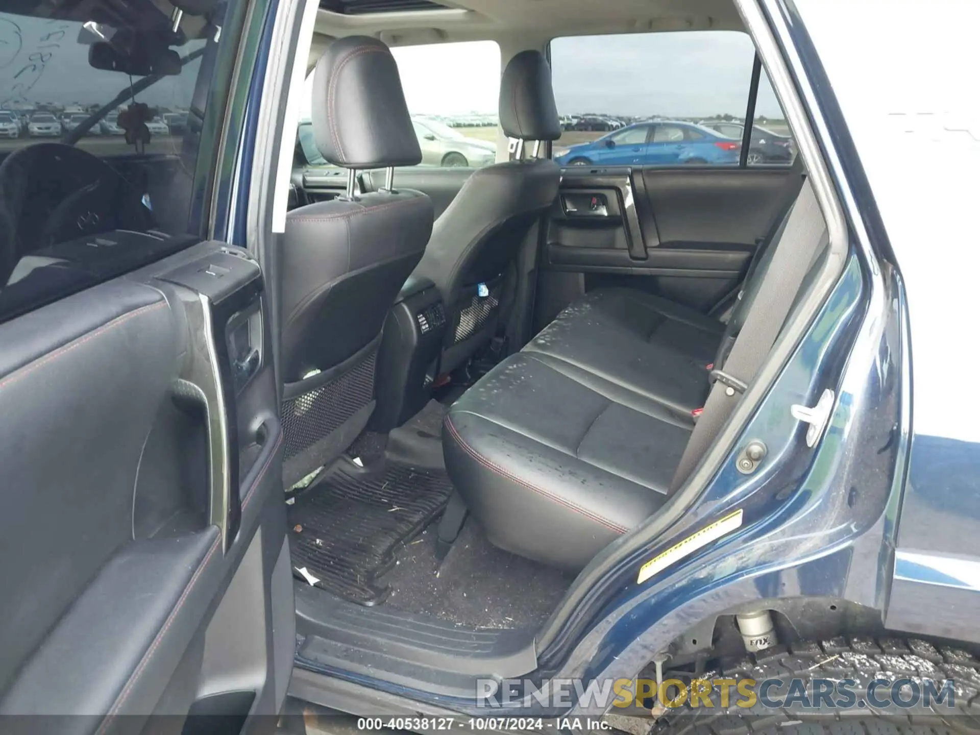 8 Photograph of a damaged car JTEBU5JR4L5833987 TOYOTA 4RUNNER 2020