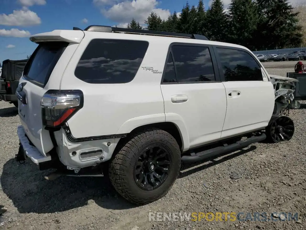 3 Photograph of a damaged car JTEBU5JR5L5742386 TOYOTA 4RUNNER 2020