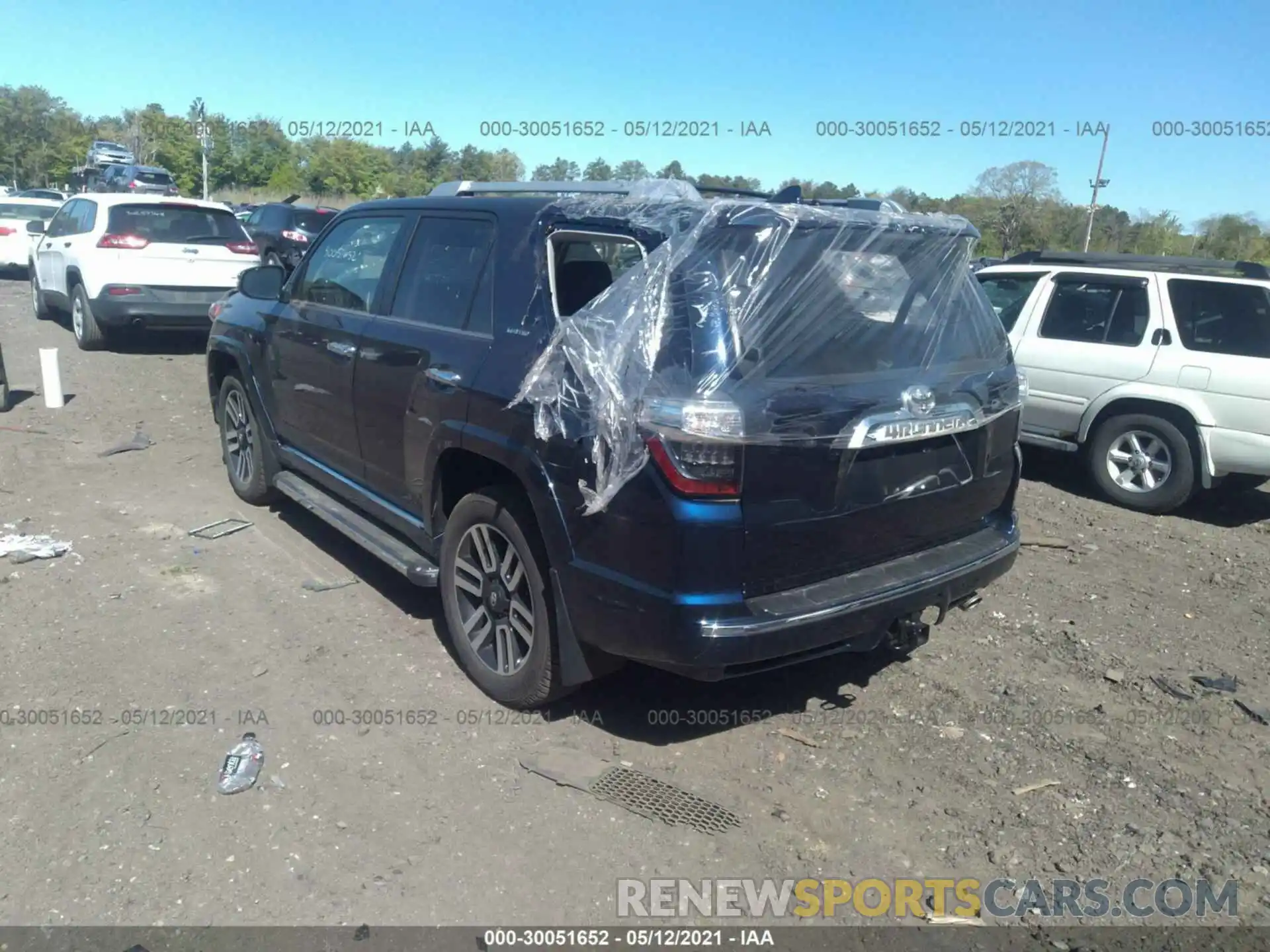 3 Photograph of a damaged car JTEBU5JR5L5767806 TOYOTA 4RUNNER 2020