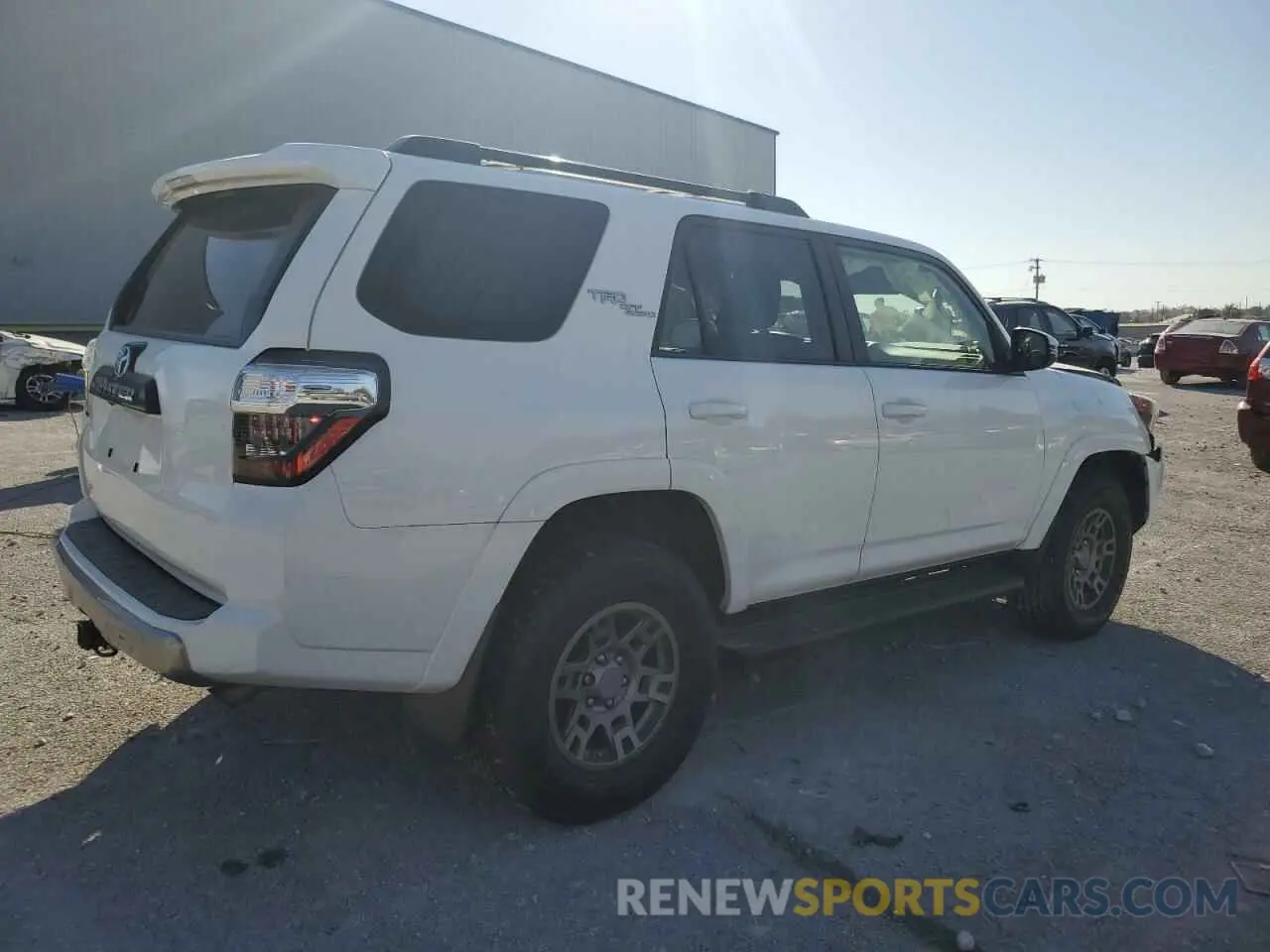 3 Photograph of a damaged car JTEBU5JR5L5769491 TOYOTA 4RUNNER 2020