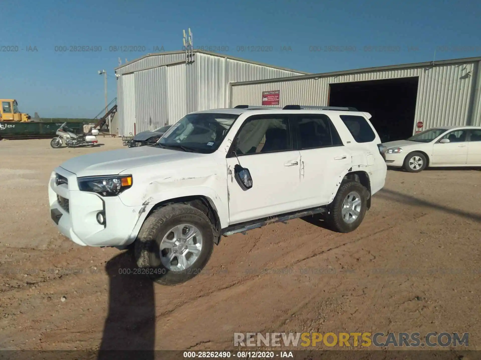 2 Photograph of a damaged car JTEBU5JR5L5771371 TOYOTA 4RUNNER 2020