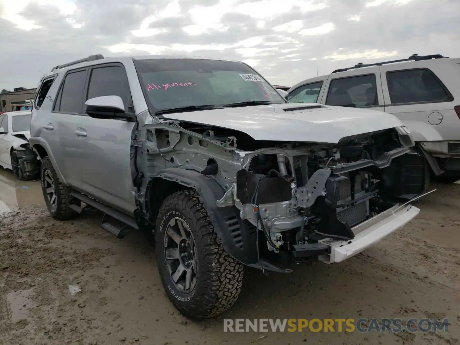 1 Photograph of a damaged car JTEBU5JR5L5778529 TOYOTA 4RUNNER 2020