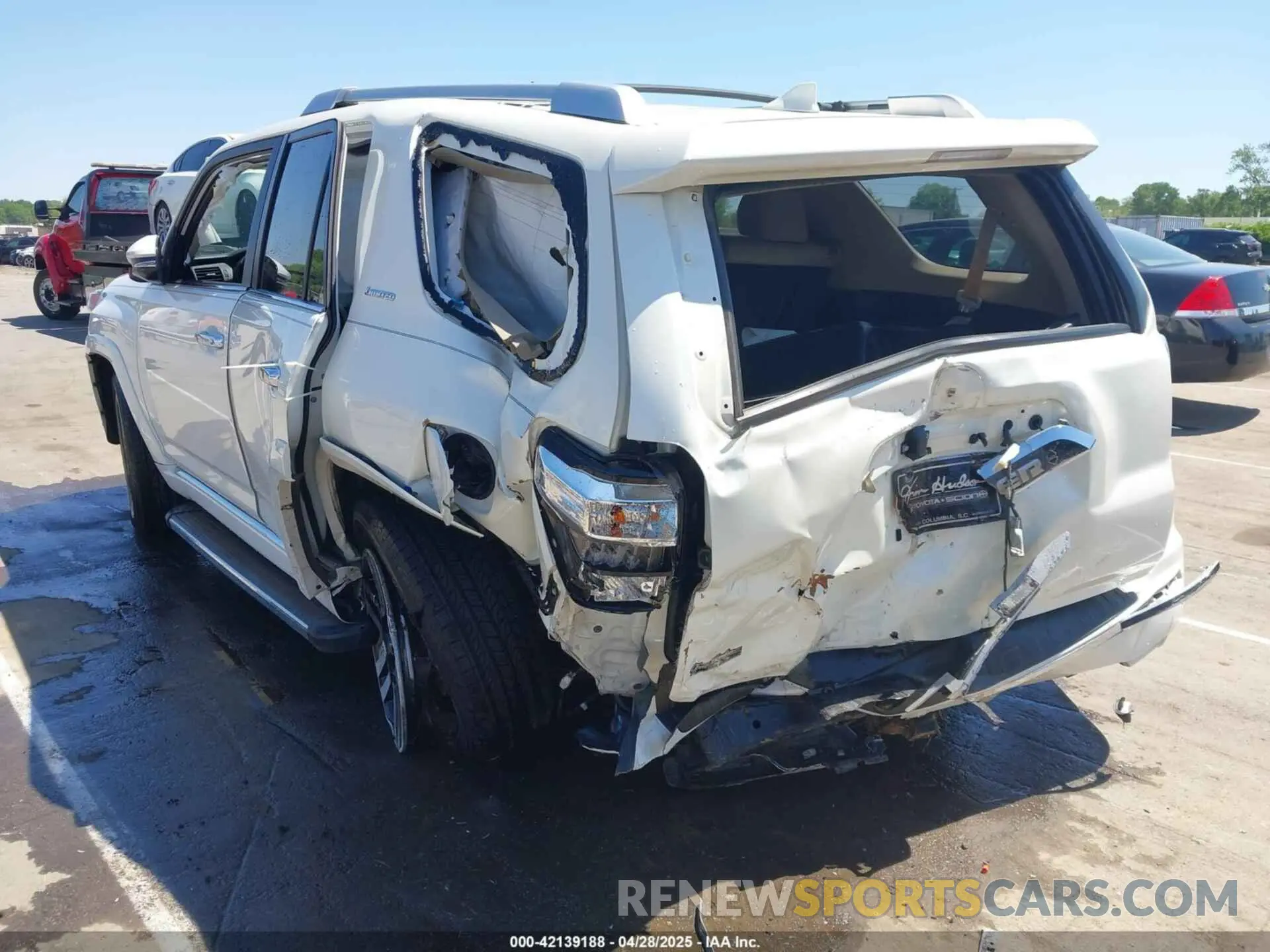 3 Photograph of a damaged car JTEBU5JR5L5779552 TOYOTA 4RUNNER 2020