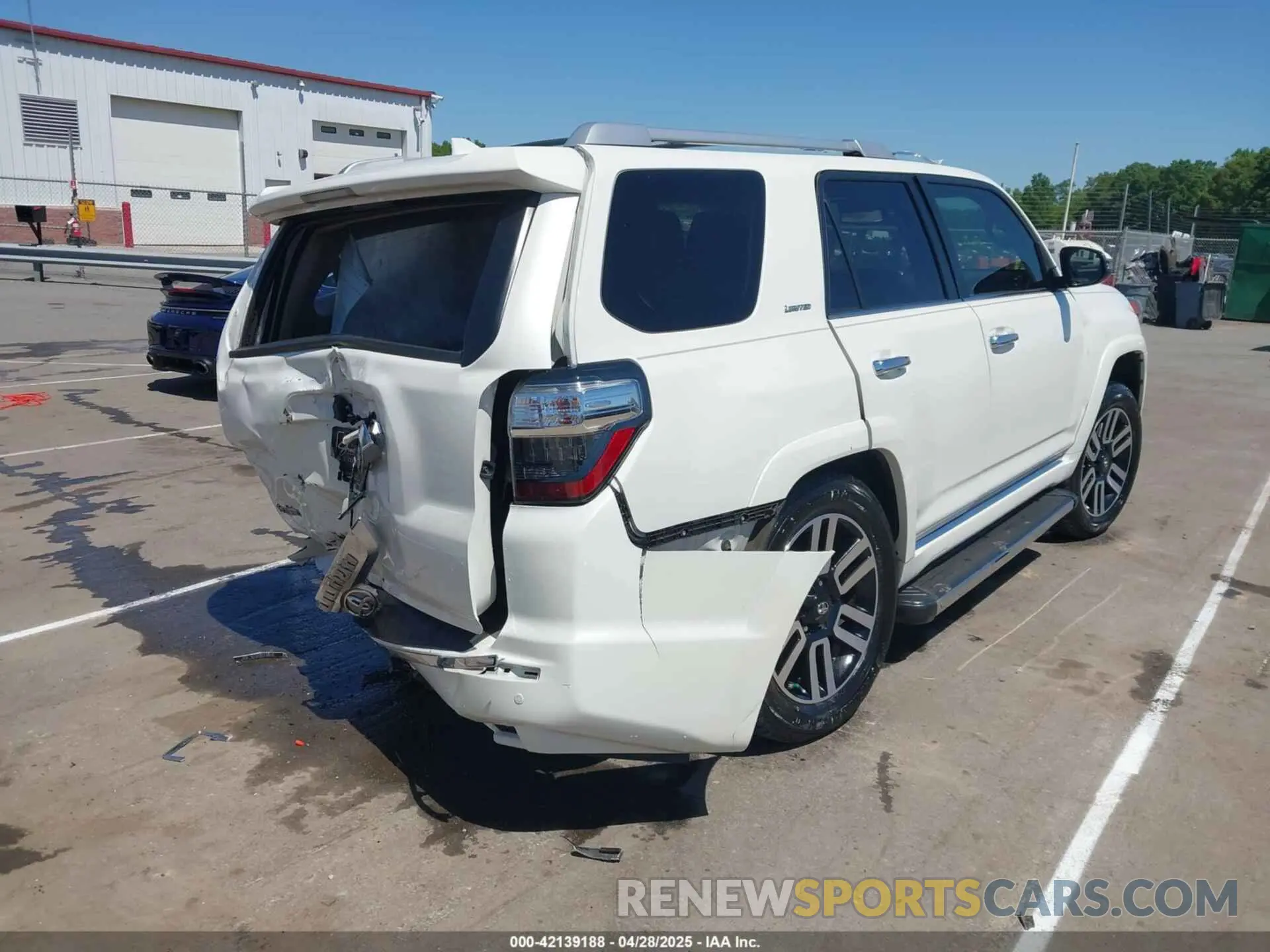 4 Photograph of a damaged car JTEBU5JR5L5779552 TOYOTA 4RUNNER 2020