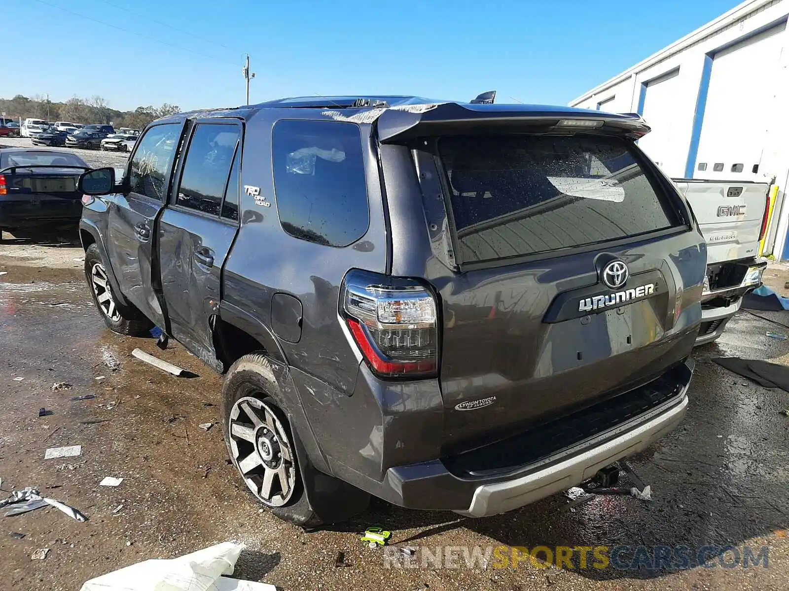 3 Photograph of a damaged car JTEBU5JR5L5781088 TOYOTA 4RUNNER 2020