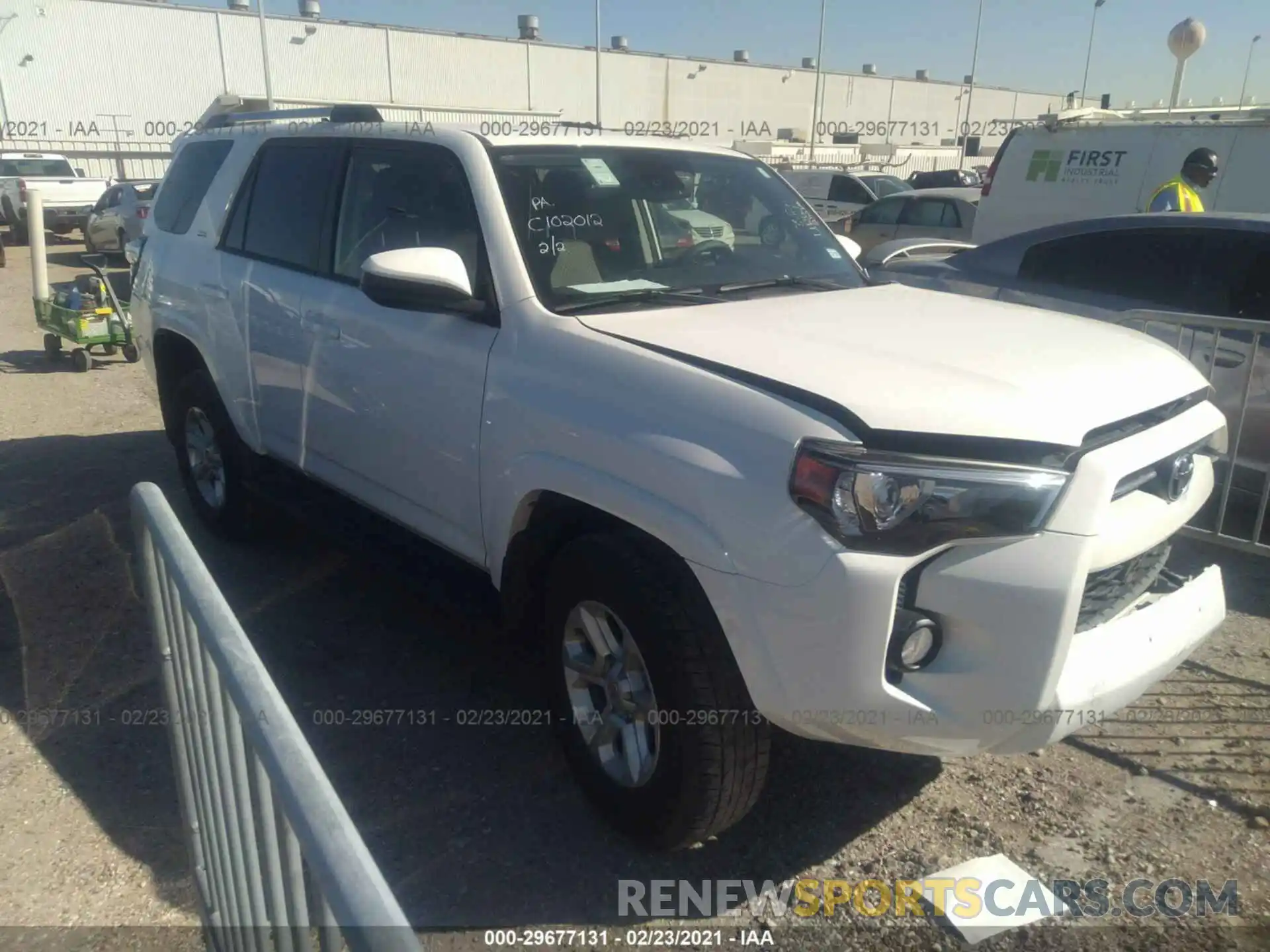 1 Photograph of a damaged car JTEBU5JR5L5787473 TOYOTA 4RUNNER 2020