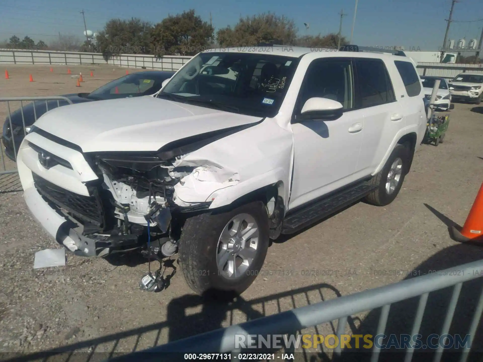 2 Photograph of a damaged car JTEBU5JR5L5787473 TOYOTA 4RUNNER 2020