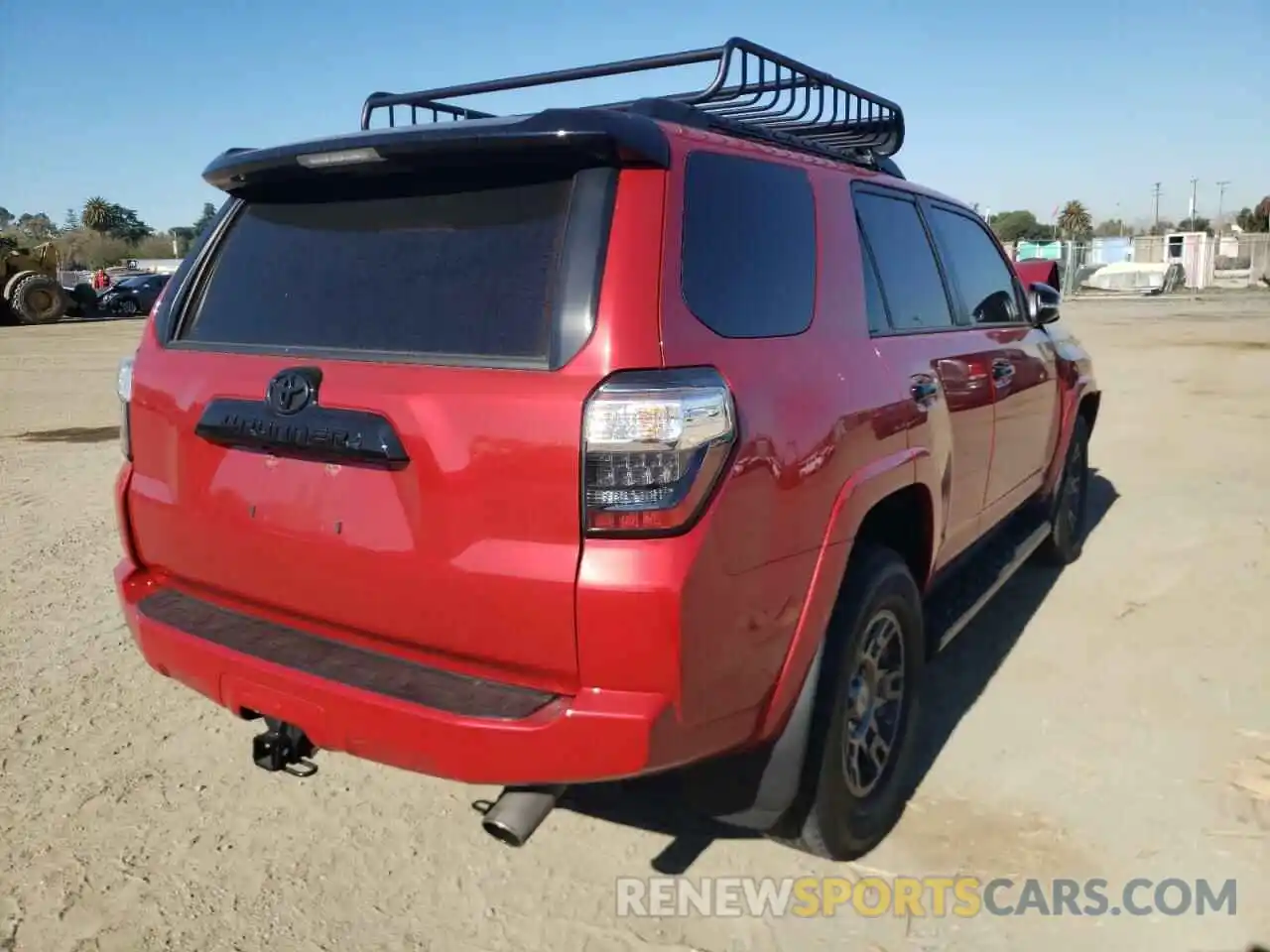 4 Photograph of a damaged car JTEBU5JR5L5806345 TOYOTA 4RUNNER 2020