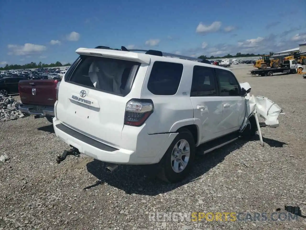 4 Photograph of a damaged car JTEBU5JR5L5807107 TOYOTA 4RUNNER 2020