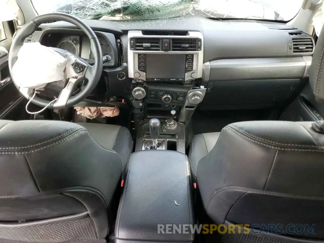 8 Photograph of a damaged car JTEBU5JR5L5812095 TOYOTA 4RUNNER 2020