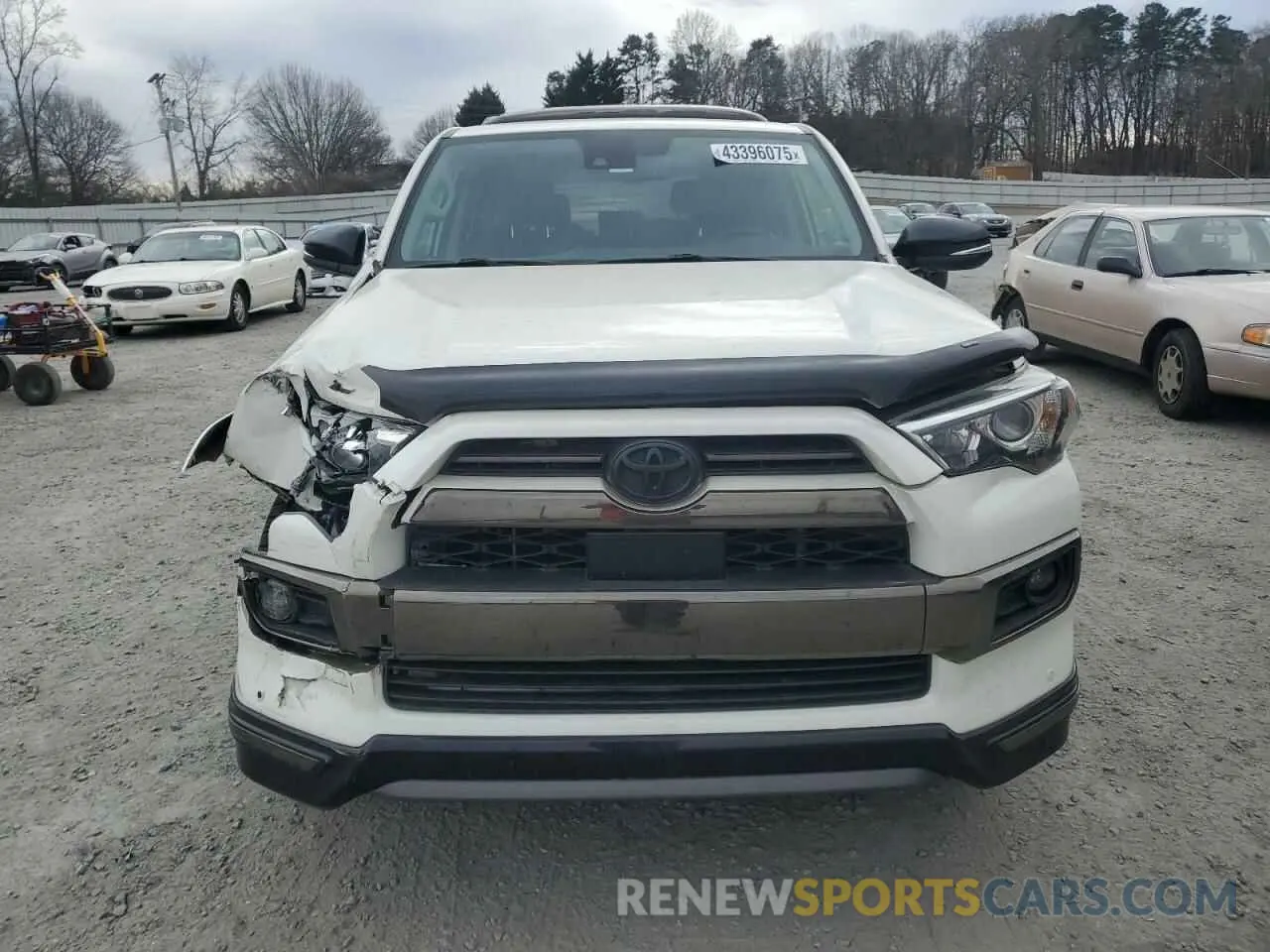 5 Photograph of a damaged car JTEBU5JR5L5818642 TOYOTA 4RUNNER 2020