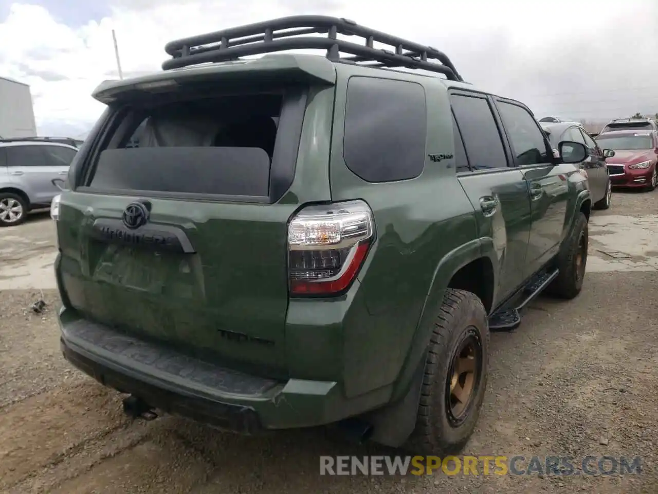 4 Photograph of a damaged car JTEBU5JR5L5819466 TOYOTA 4RUNNER 2020