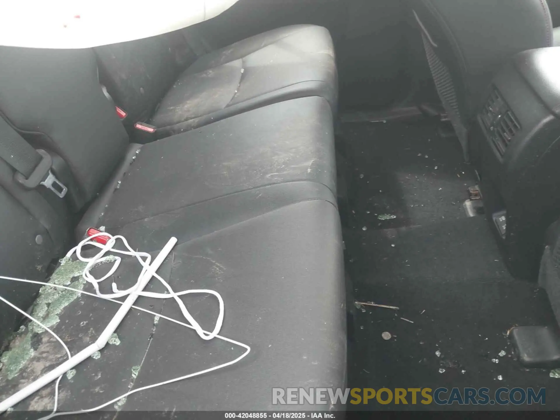 8 Photograph of a damaged car JTEBU5JR5L5820987 TOYOTA 4RUNNER 2020