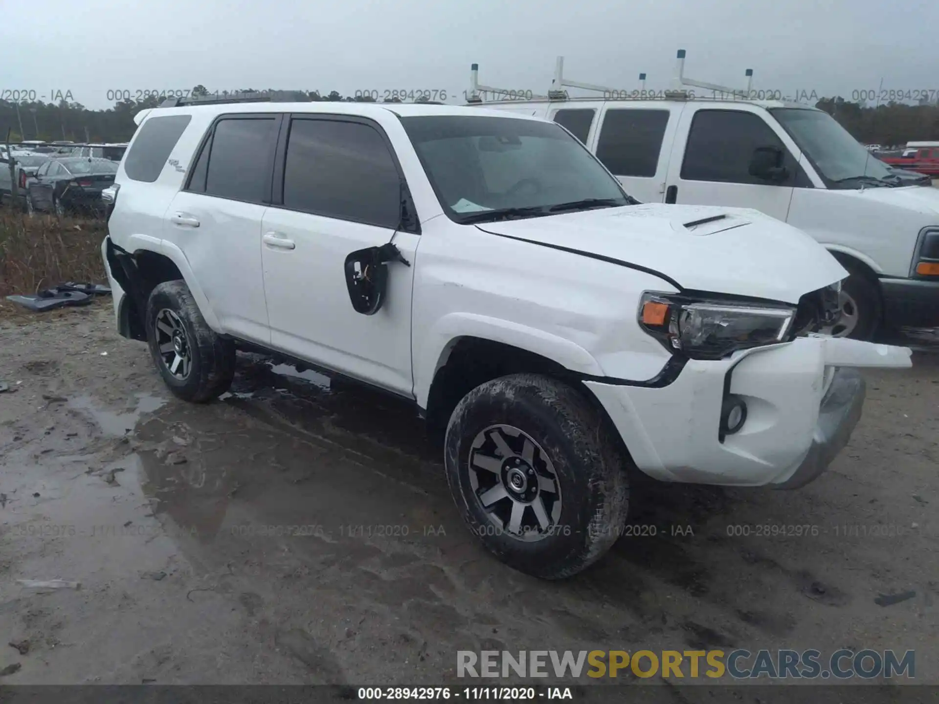 1 Photograph of a damaged car JTEBU5JR5L5828202 TOYOTA 4RUNNER 2020