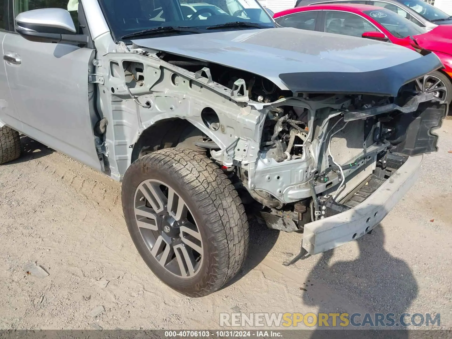 18 Photograph of a damaged car JTEBU5JR5L5833450 TOYOTA 4RUNNER 2020