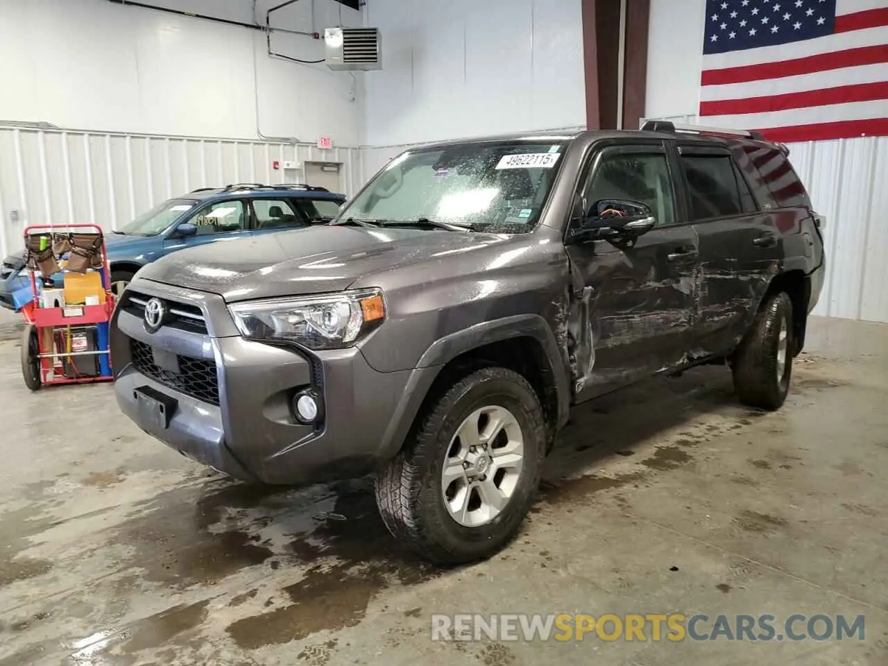 1 Photograph of a damaged car JTEBU5JR6L5759245 TOYOTA 4RUNNER 2020