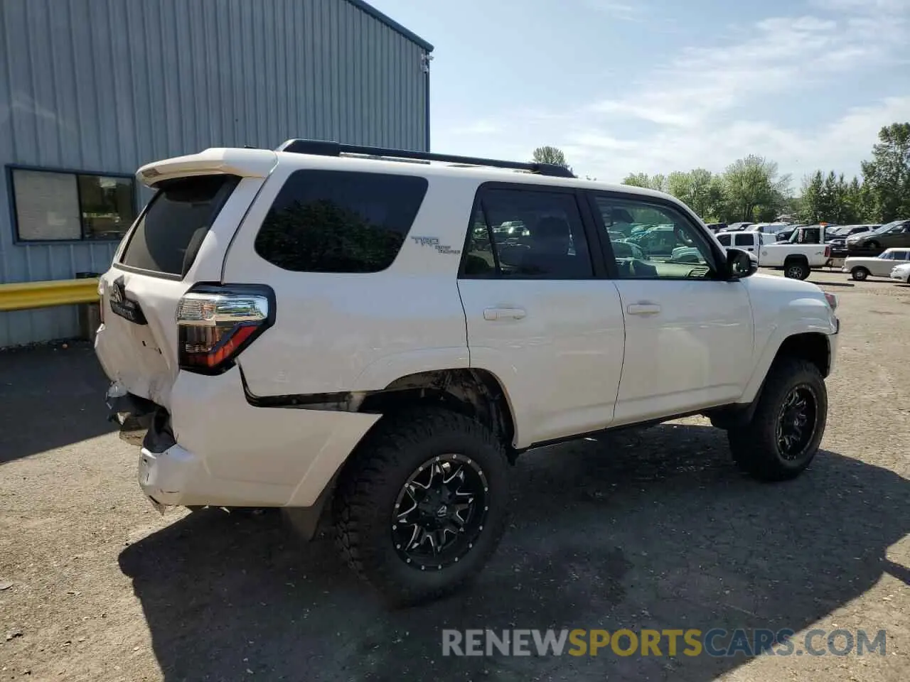 3 Photograph of a damaged car JTEBU5JR6L5760444 TOYOTA 4RUNNER 2020