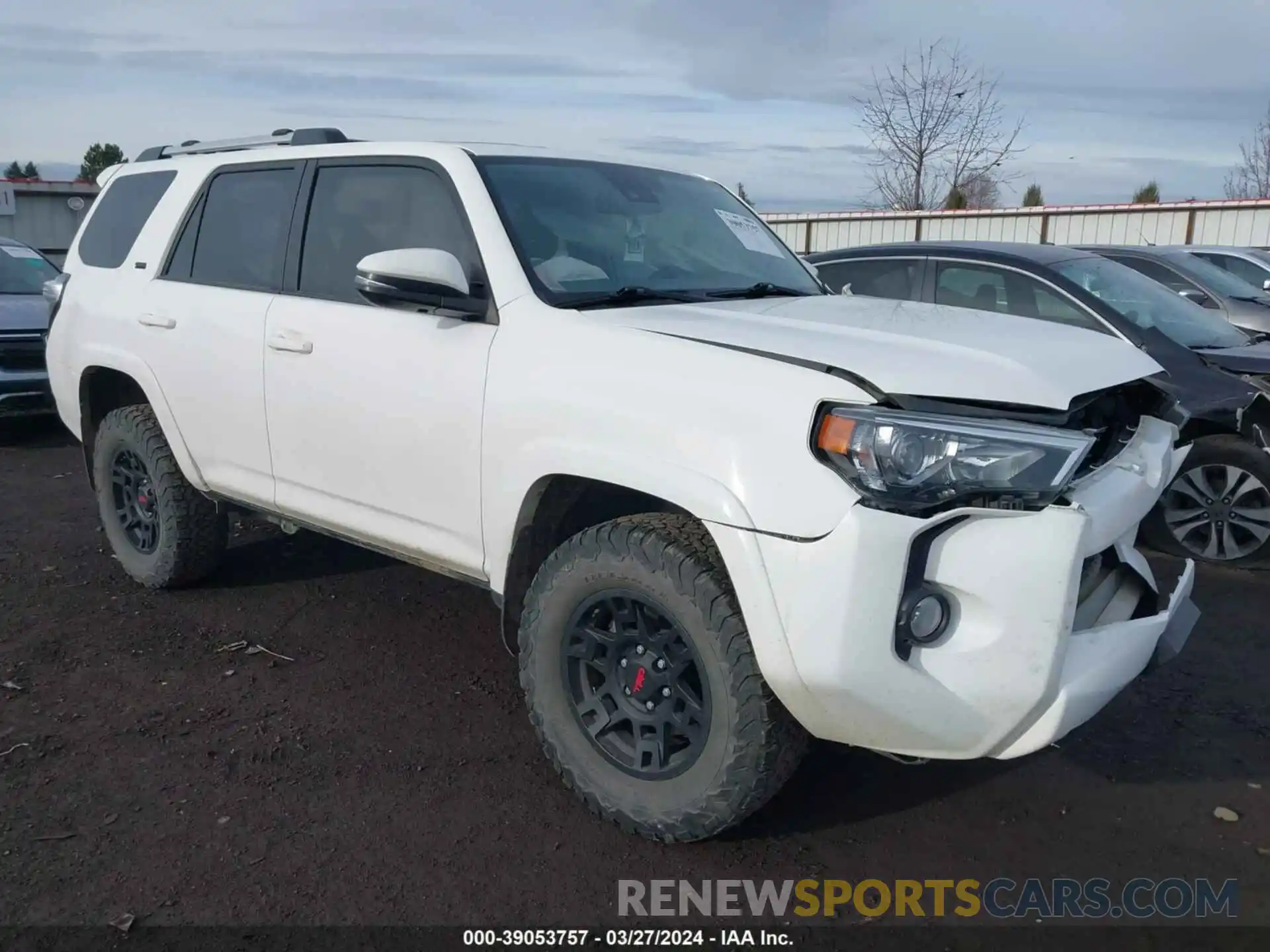 1 Photograph of a damaged car JTEBU5JR6L5778099 TOYOTA 4RUNNER 2020