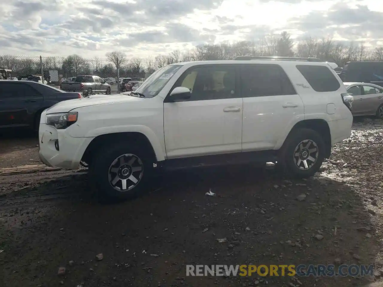 1 Photograph of a damaged car JTEBU5JR6L5782167 TOYOTA 4RUNNER 2020