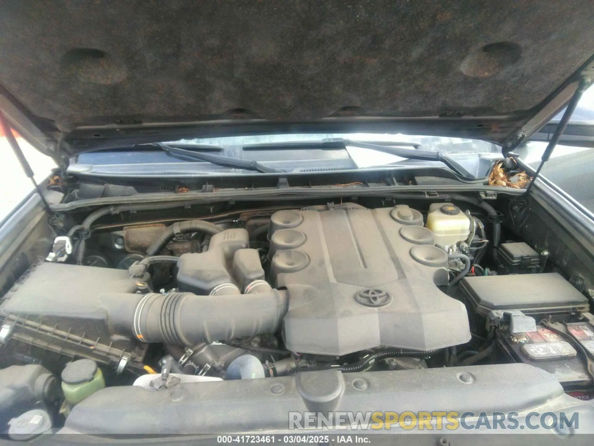 10 Photograph of a damaged car JTEBU5JR6L5782542 TOYOTA 4RUNNER 2020