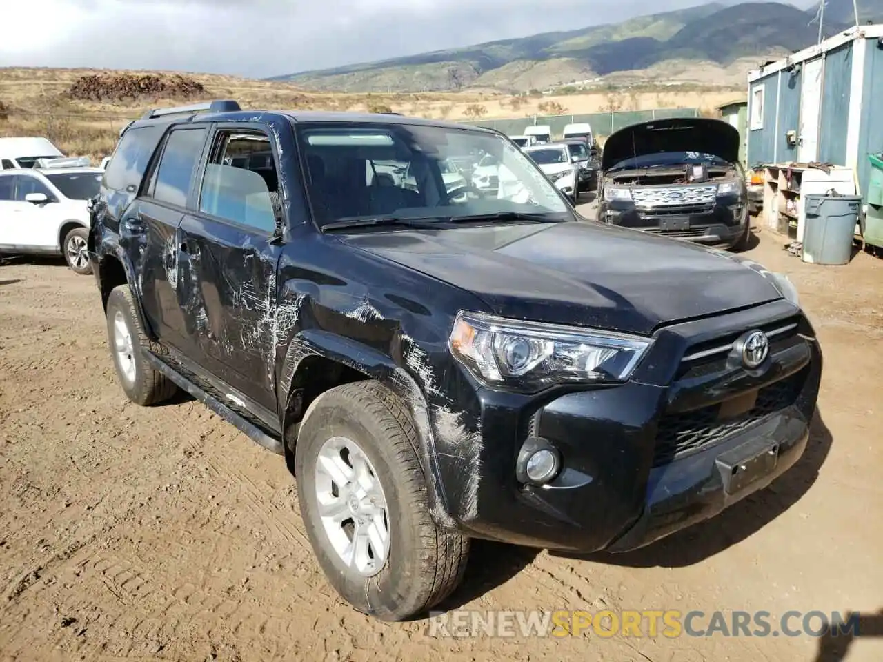 1 Photograph of a damaged car JTEBU5JR6L5797333 TOYOTA 4RUNNER 2020