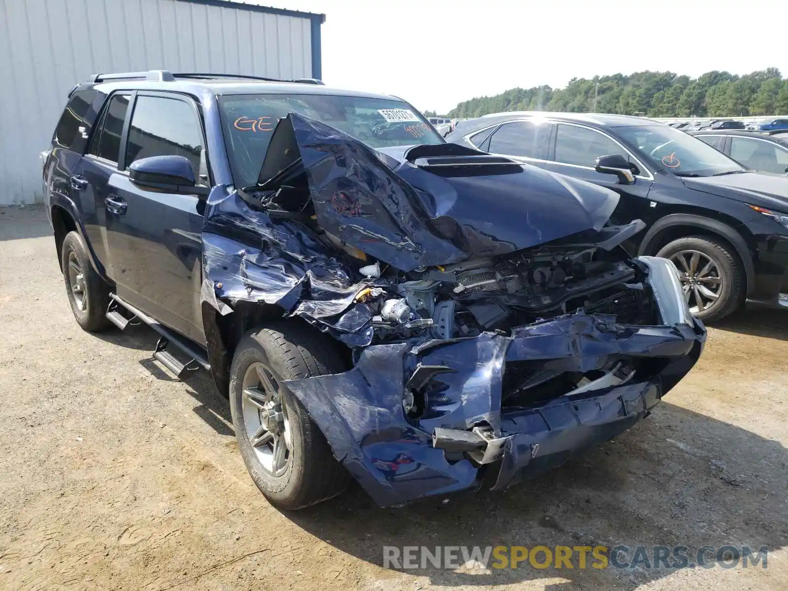 1 Photograph of a damaged car JTEBU5JR6L5822750 TOYOTA 4RUNNER 2020