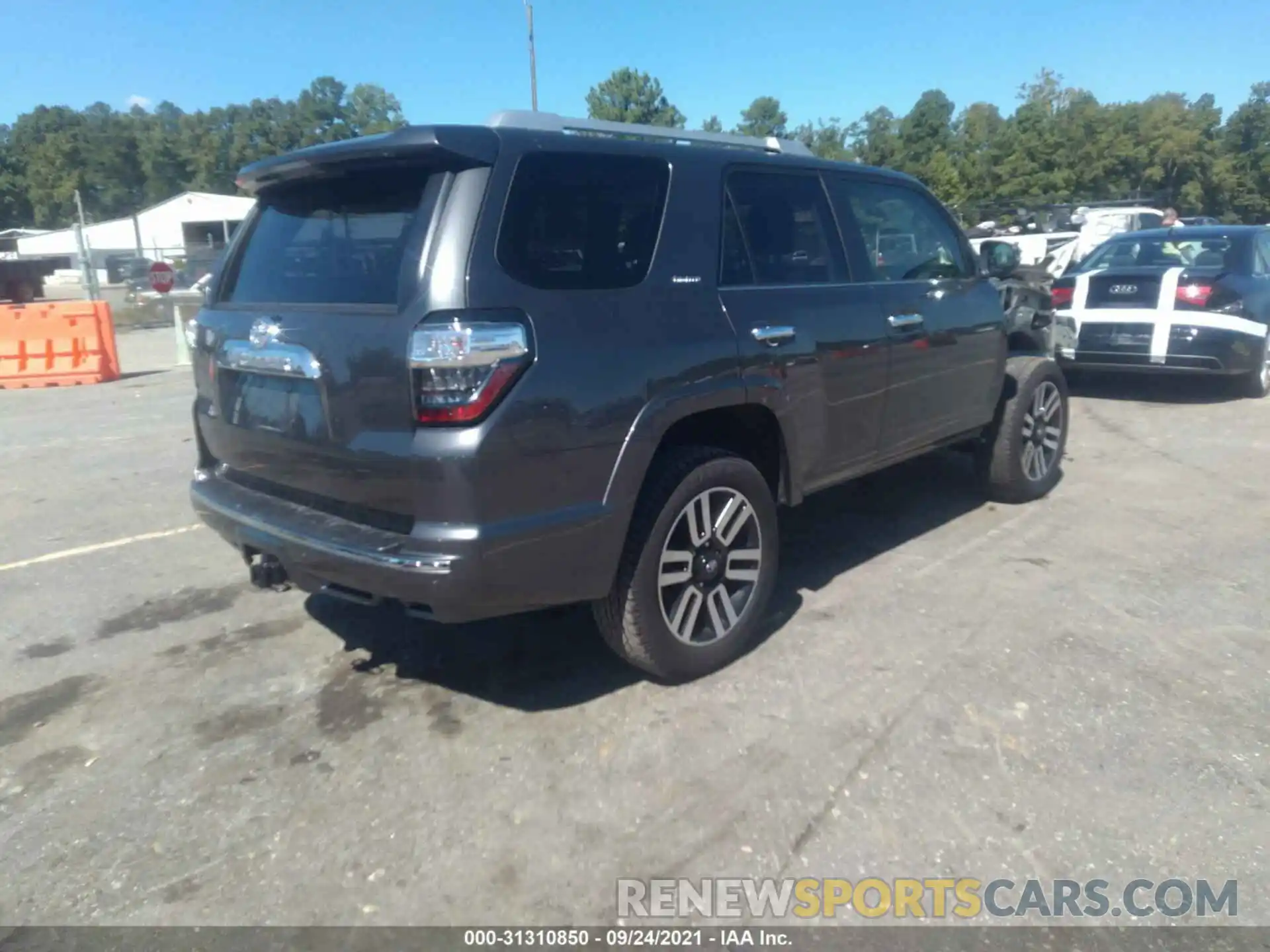 4 Photograph of a damaged car JTEBU5JR6L5831268 TOYOTA 4RUNNER 2020