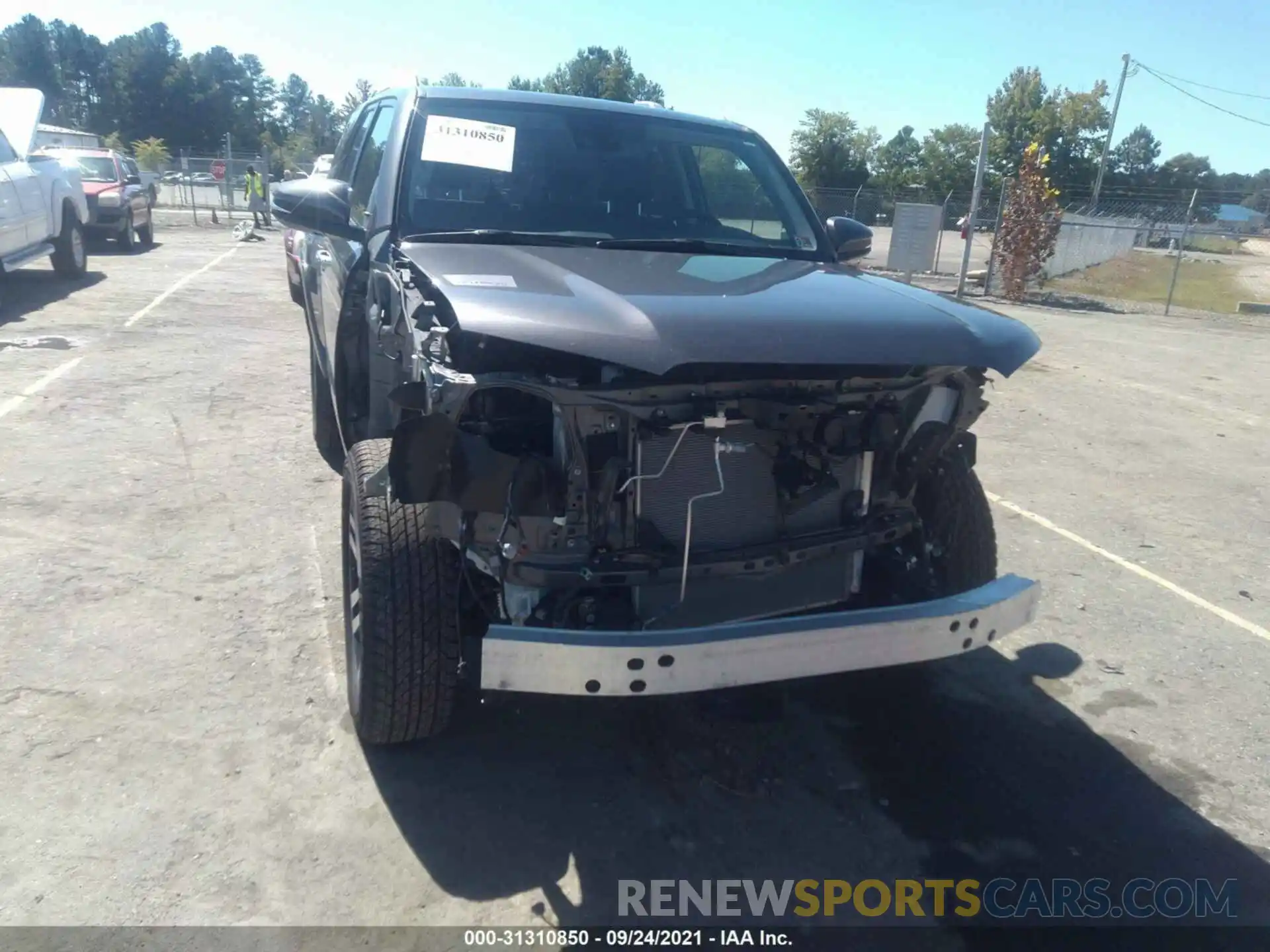 6 Photograph of a damaged car JTEBU5JR6L5831268 TOYOTA 4RUNNER 2020