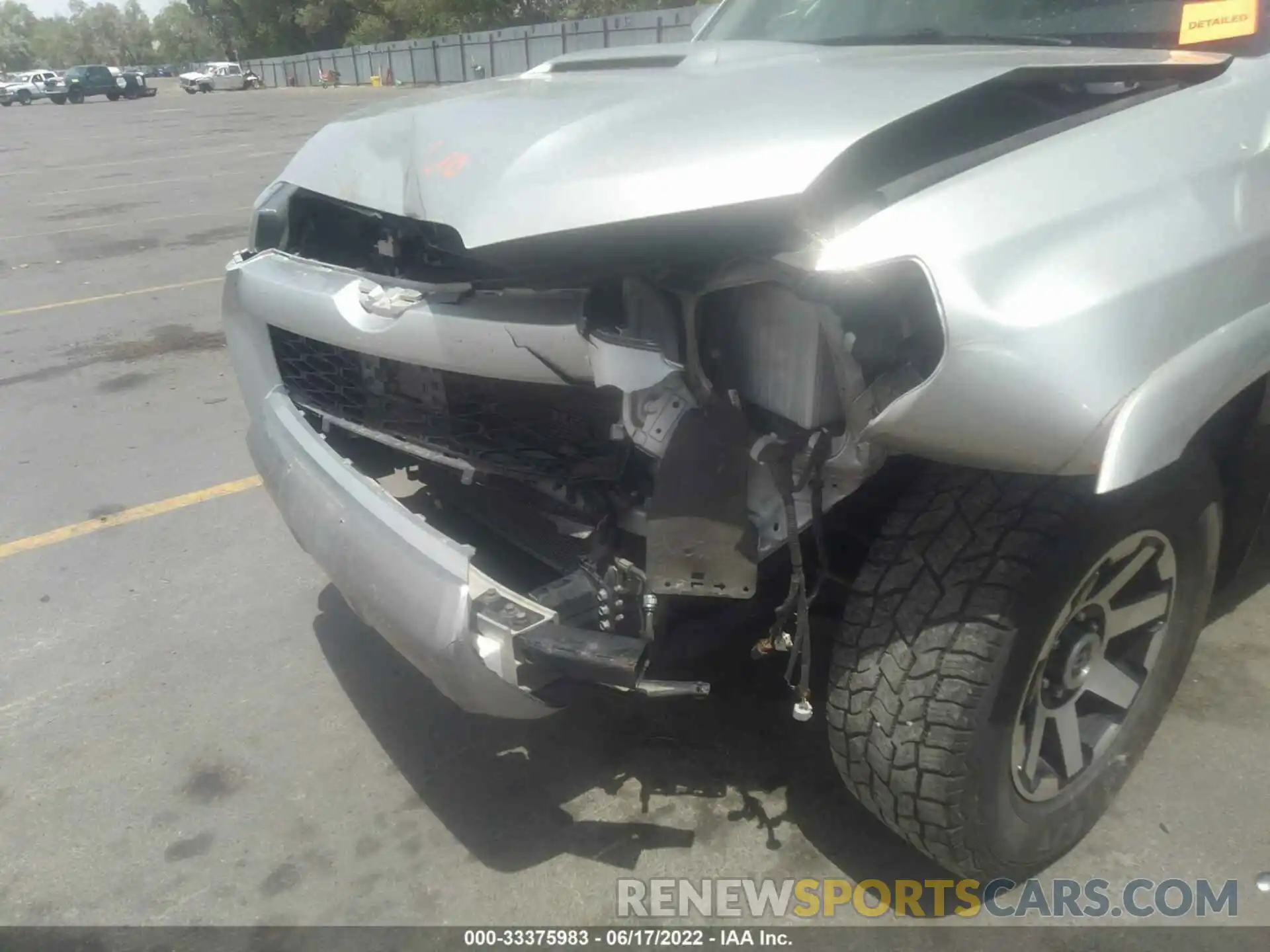 6 Photograph of a damaged car JTEBU5JR7L5742227 TOYOTA 4RUNNER 2020