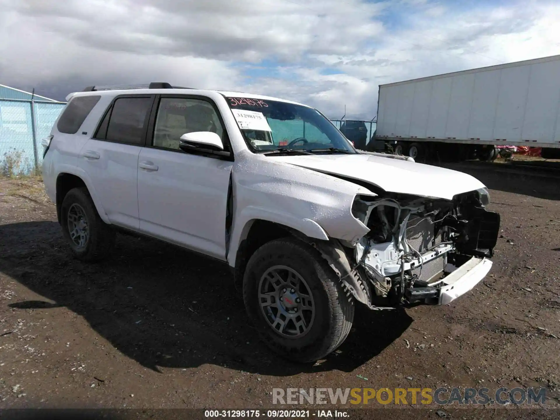 1 Photograph of a damaged car JTEBU5JR7L5754653 TOYOTA 4RUNNER 2020