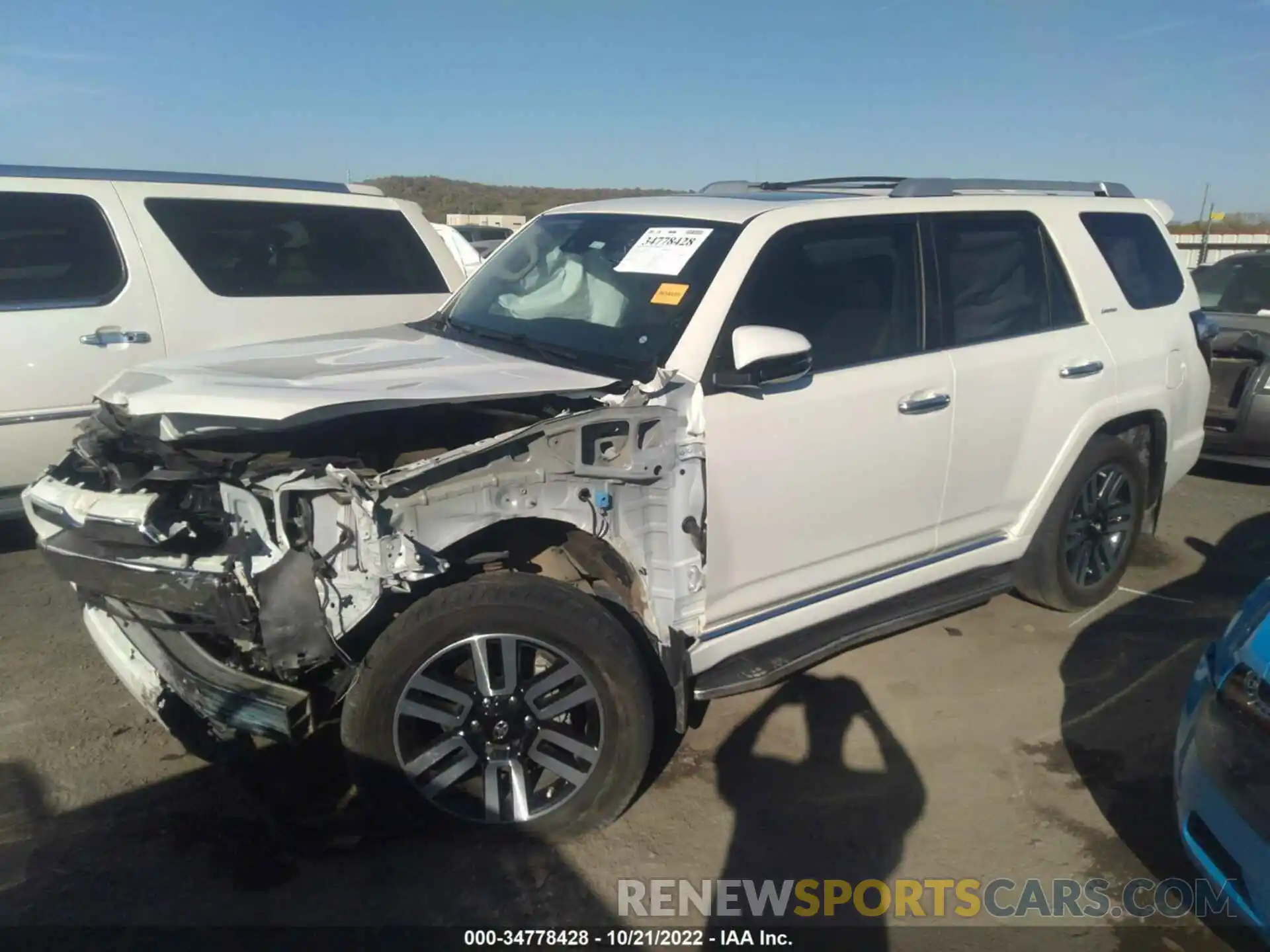 2 Photograph of a damaged car JTEBU5JR7L5758475 TOYOTA 4RUNNER 2020