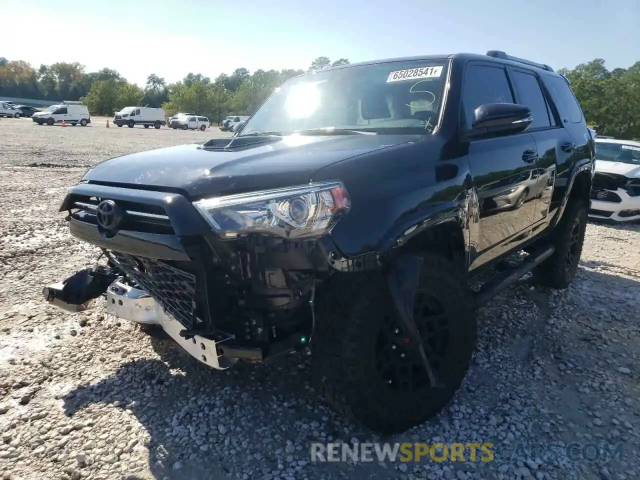 2 Photograph of a damaged car JTEBU5JR7L5762283 TOYOTA 4RUNNER 2020