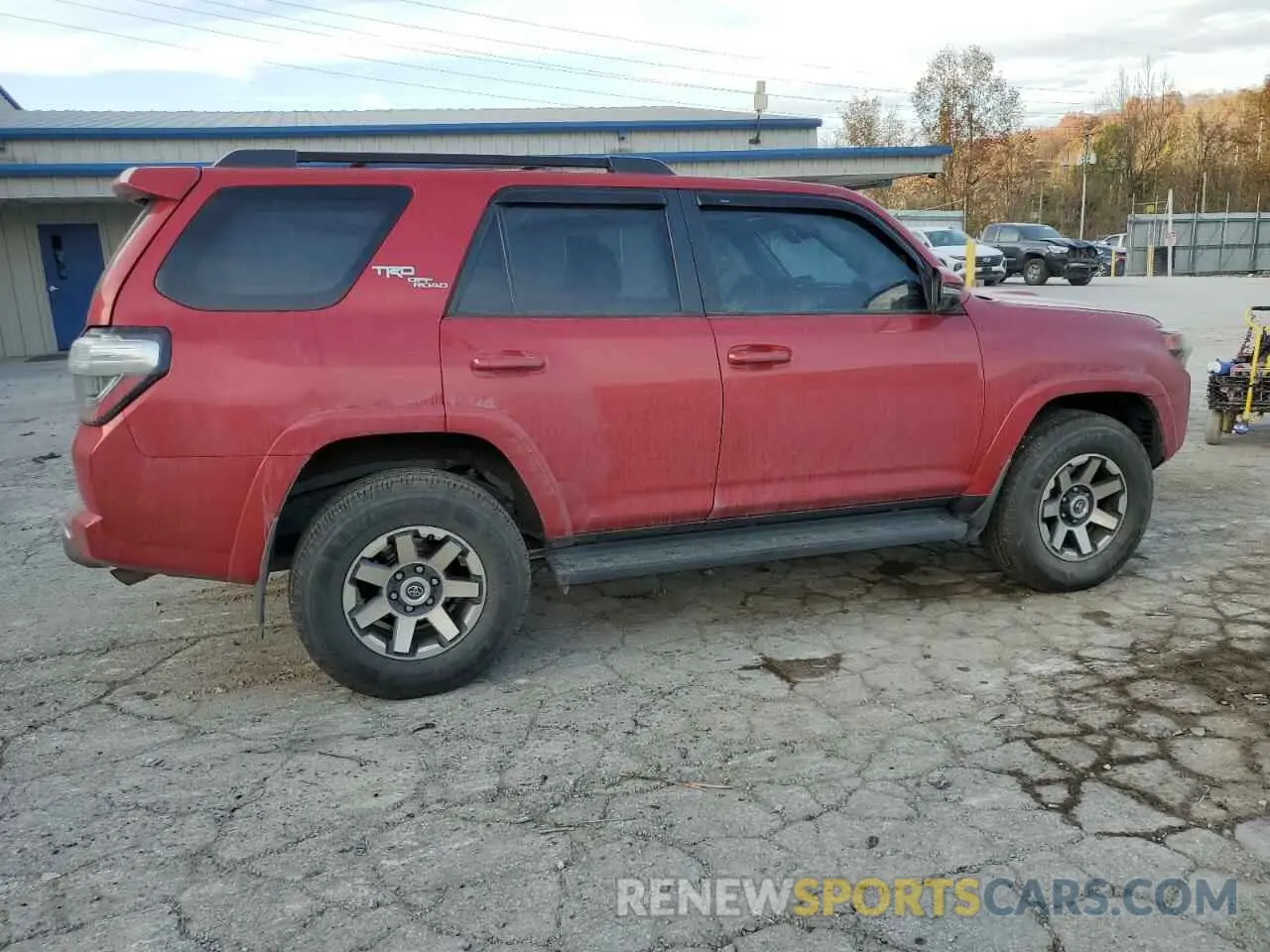 3 Photograph of a damaged car JTEBU5JR7L5766673 TOYOTA 4RUNNER 2020