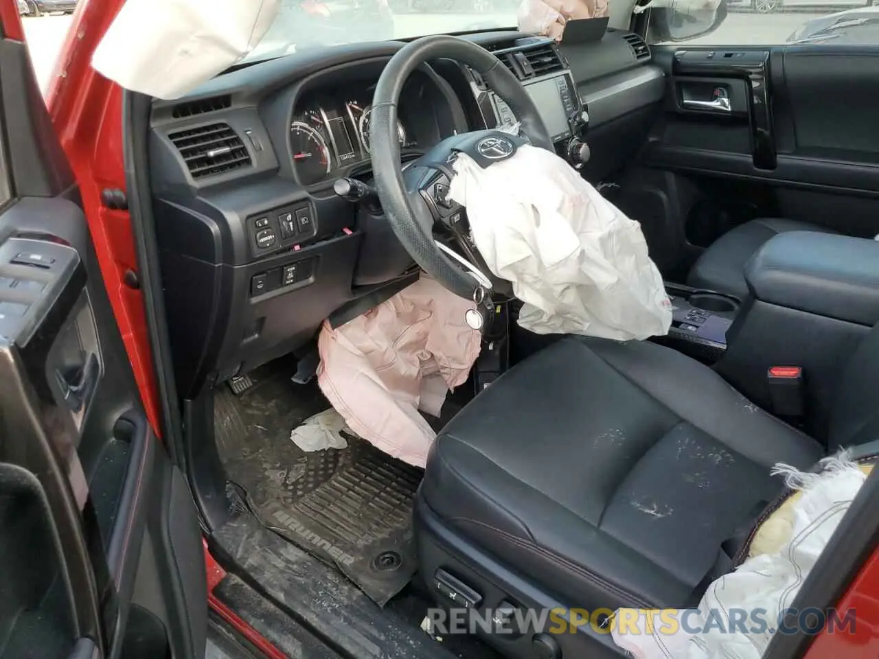 8 Photograph of a damaged car JTEBU5JR7L5766673 TOYOTA 4RUNNER 2020
