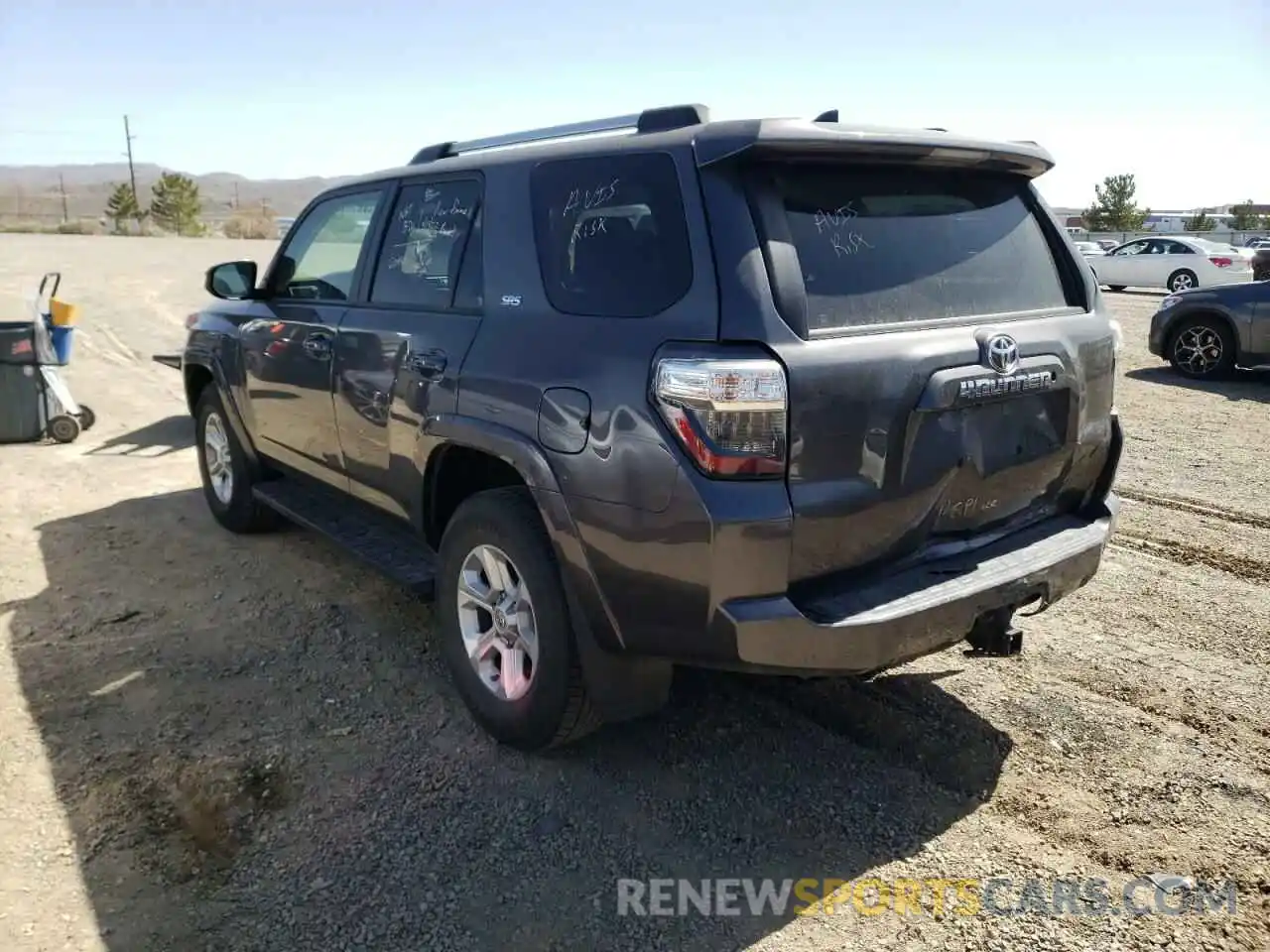 3 Photograph of a damaged car JTEBU5JR7L5769573 TOYOTA 4RUNNER 2020