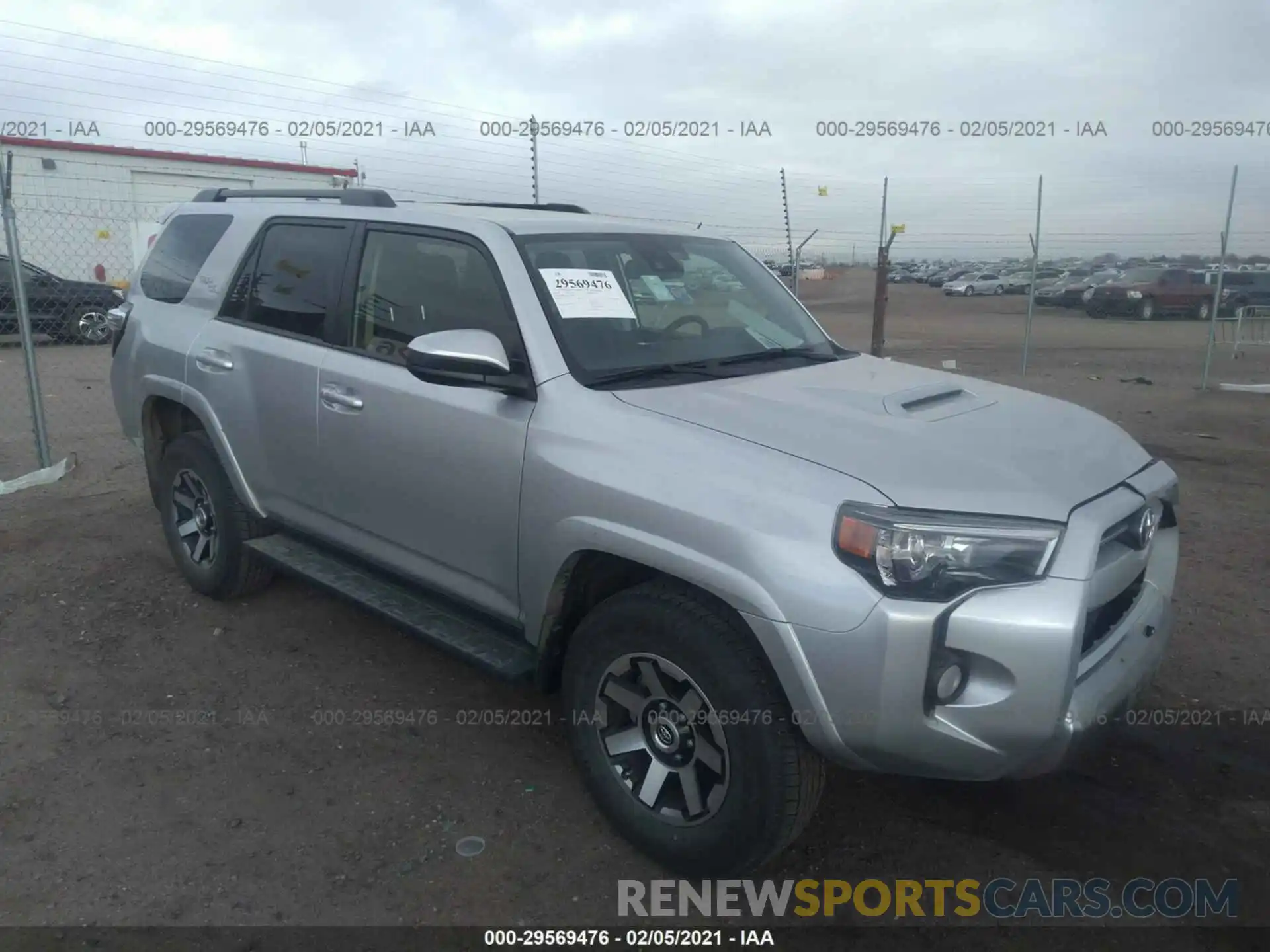 1 Photograph of a damaged car JTEBU5JR7L5776202 TOYOTA 4RUNNER 2020