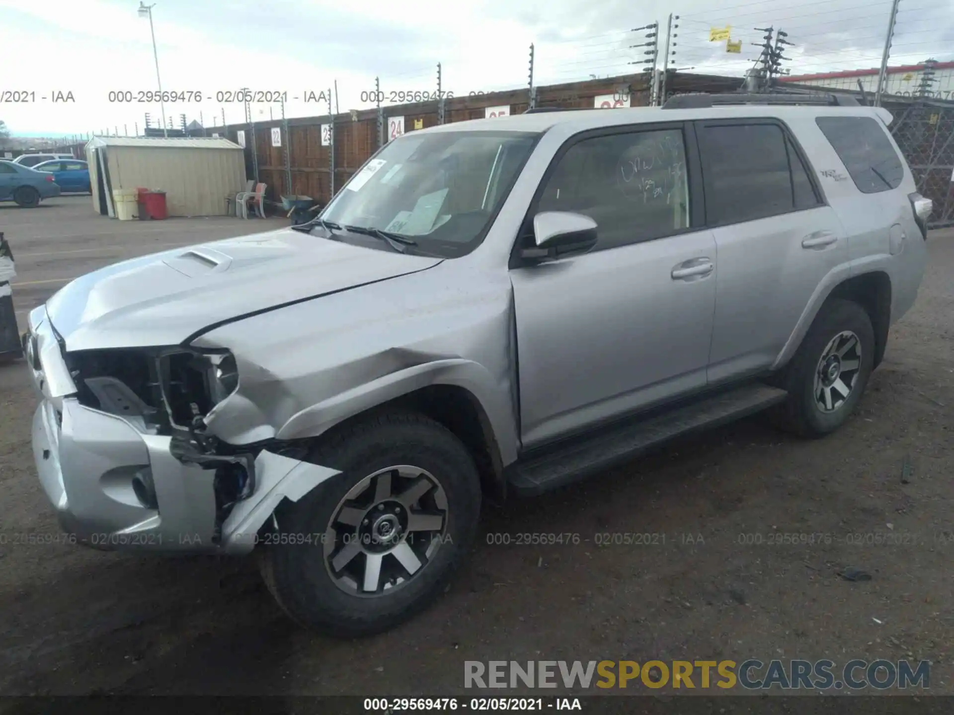 2 Photograph of a damaged car JTEBU5JR7L5776202 TOYOTA 4RUNNER 2020