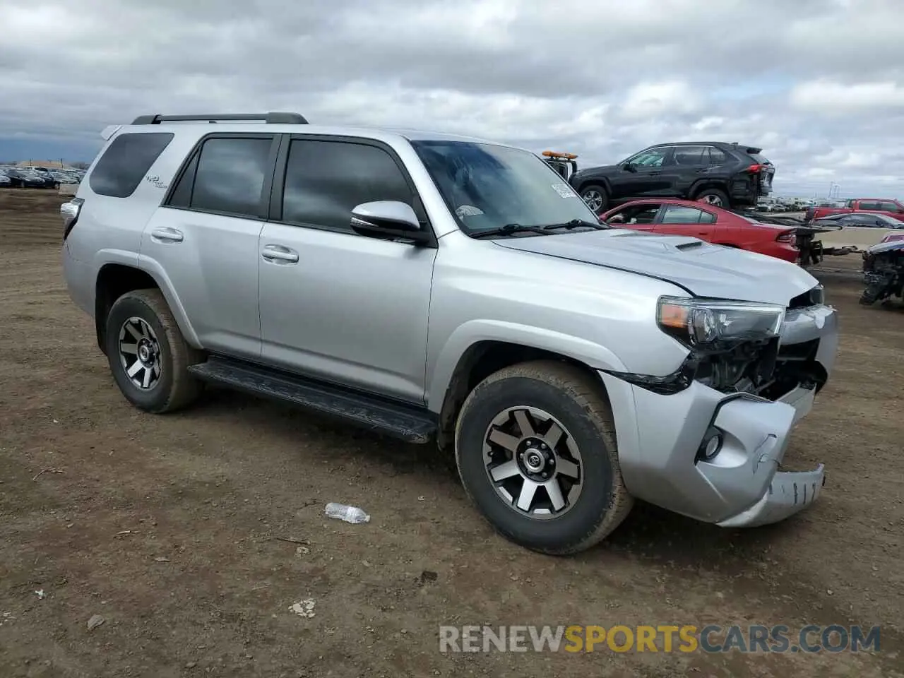 4 Photograph of a damaged car JTEBU5JR7L5776247 TOYOTA 4RUNNER 2020