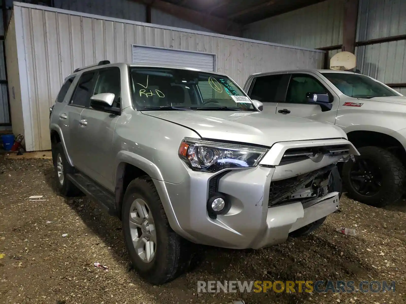 1 Photograph of a damaged car JTEBU5JR7L5788415 TOYOTA 4RUNNER 2020