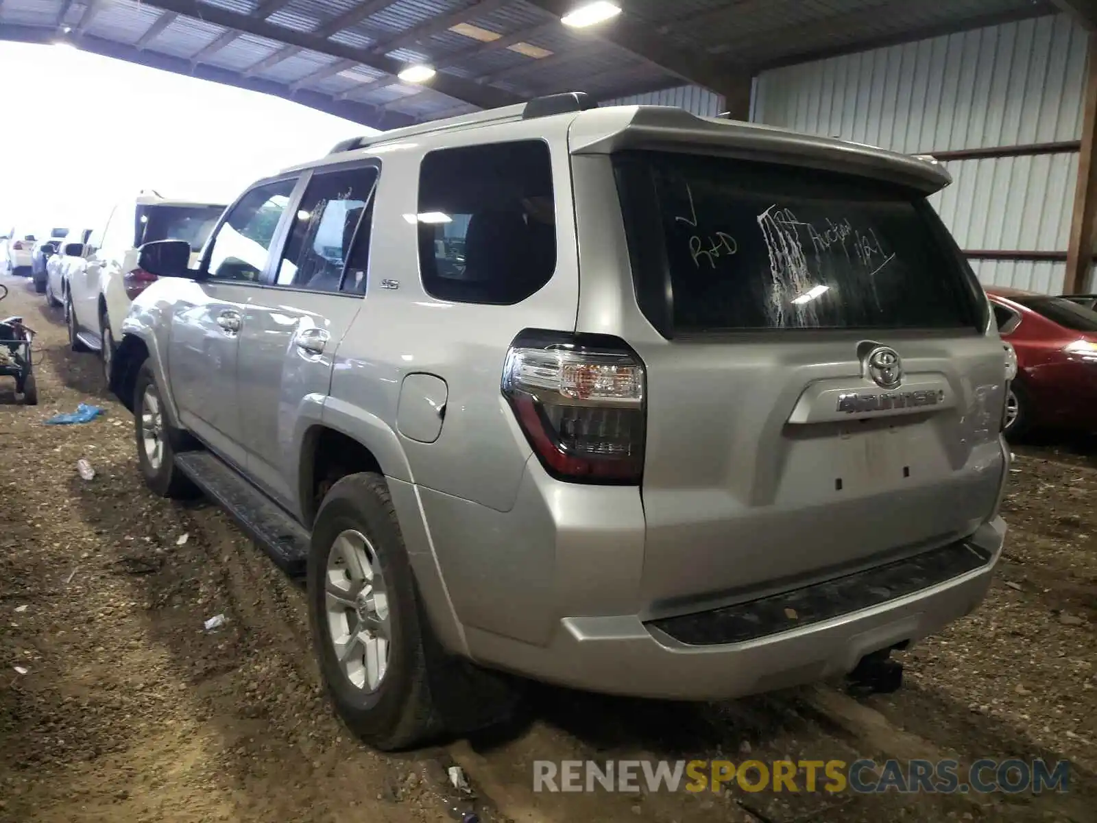 3 Photograph of a damaged car JTEBU5JR7L5788415 TOYOTA 4RUNNER 2020