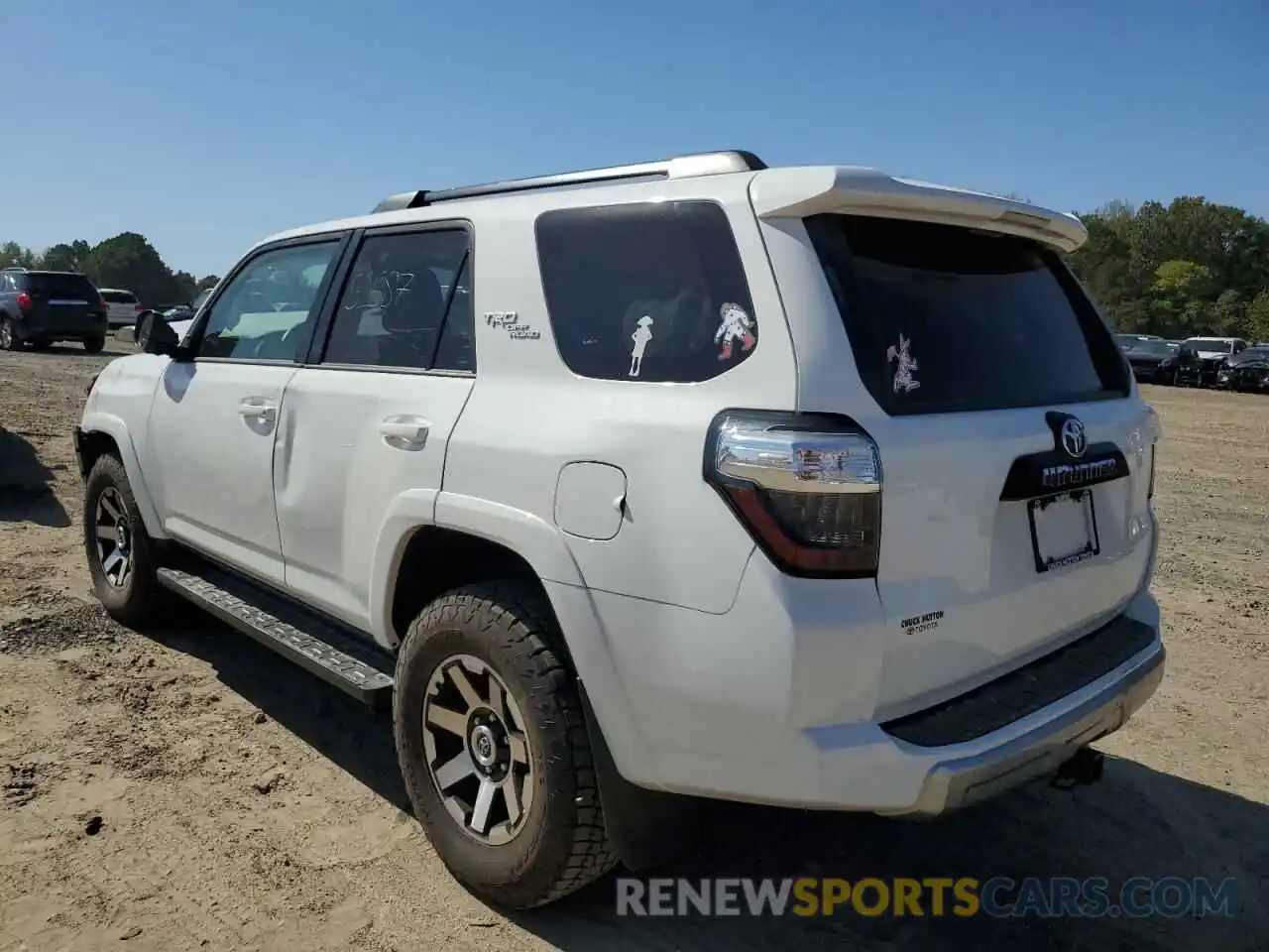 3 Photograph of a damaged car JTEBU5JR7L5789970 TOYOTA 4RUNNER 2020