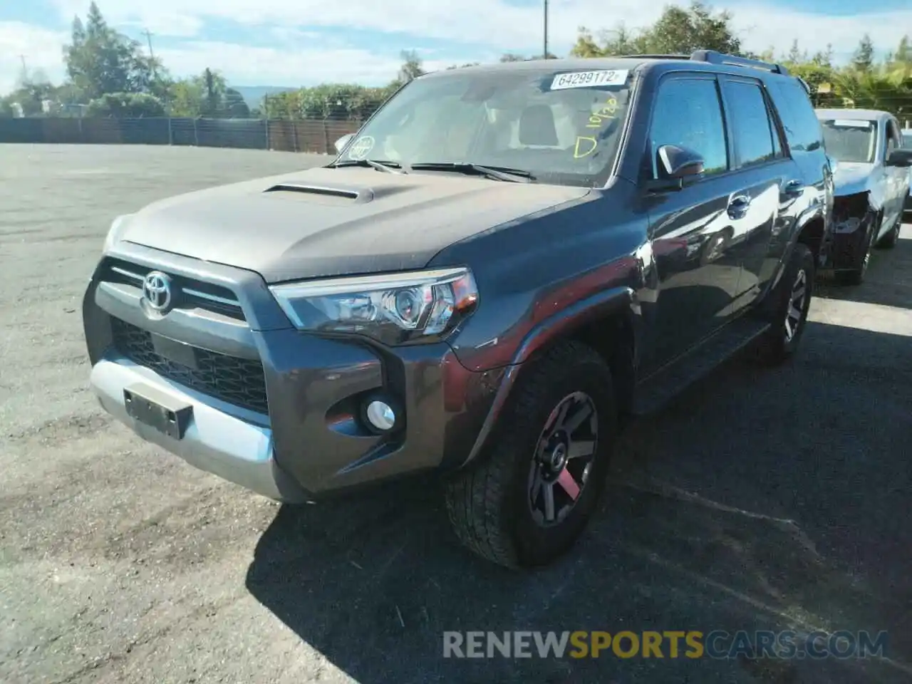 2 Photograph of a damaged car JTEBU5JR7L5832719 TOYOTA 4RUNNER 2020