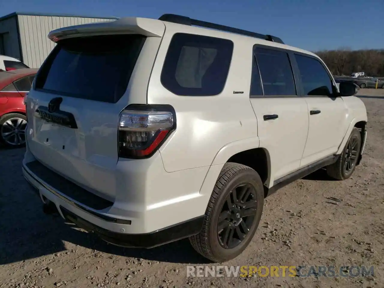 4 Photograph of a damaged car JTEBU5JR8L5743113 TOYOTA 4RUNNER 2020