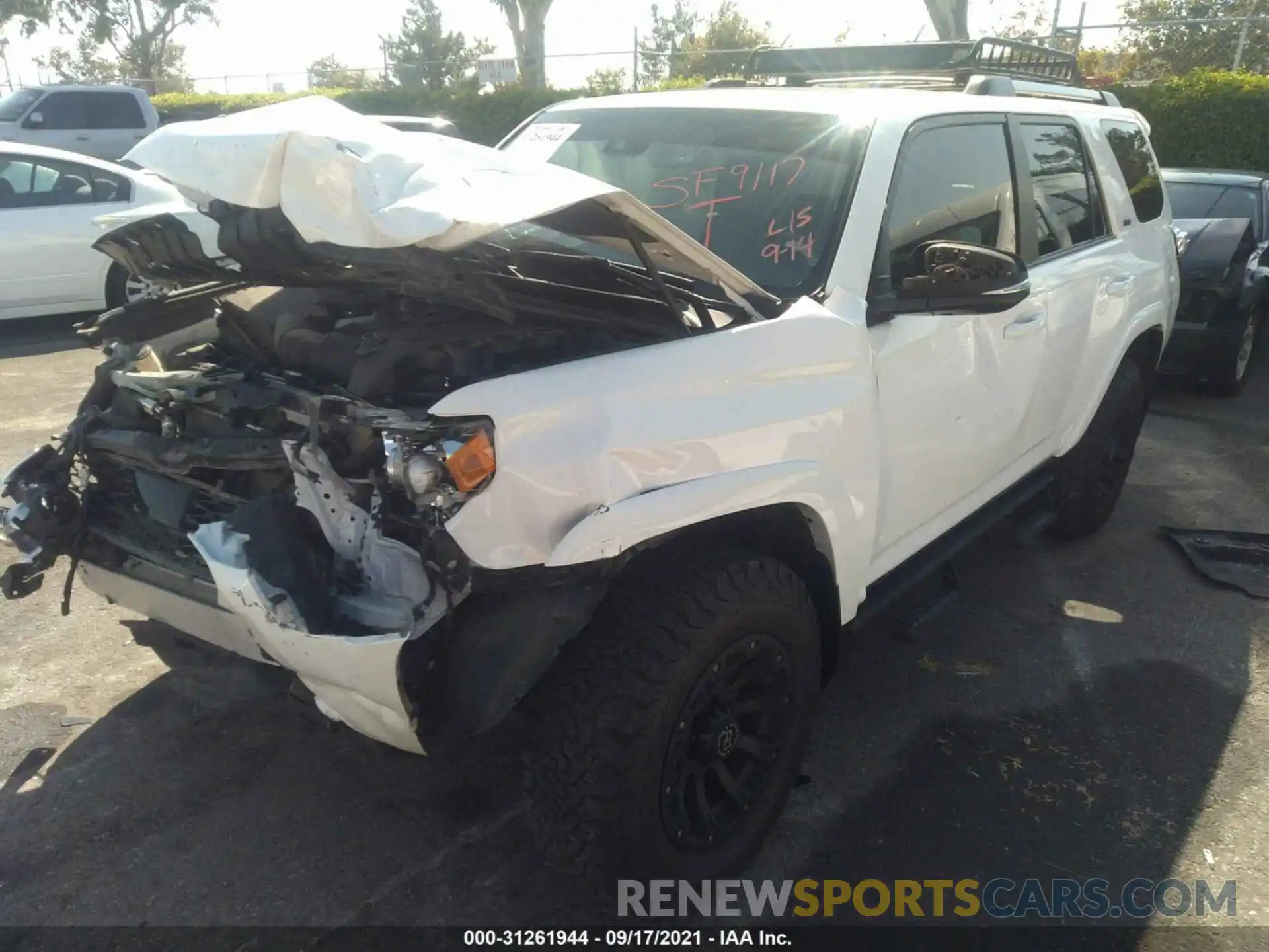 2 Photograph of a damaged car JTEBU5JR8L5745296 TOYOTA 4RUNNER 2020