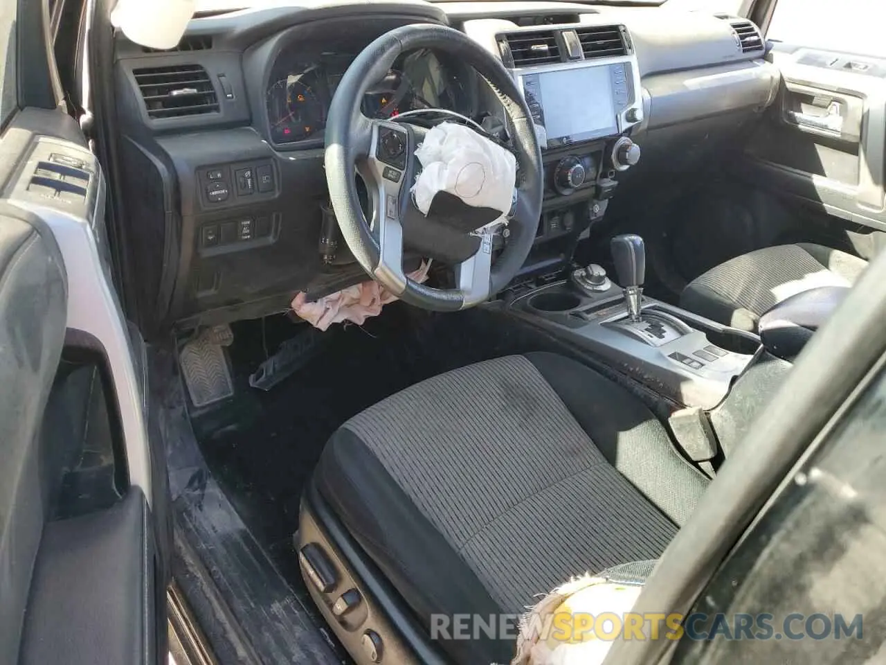 8 Photograph of a damaged car JTEBU5JR8L5760607 TOYOTA 4RUNNER 2020
