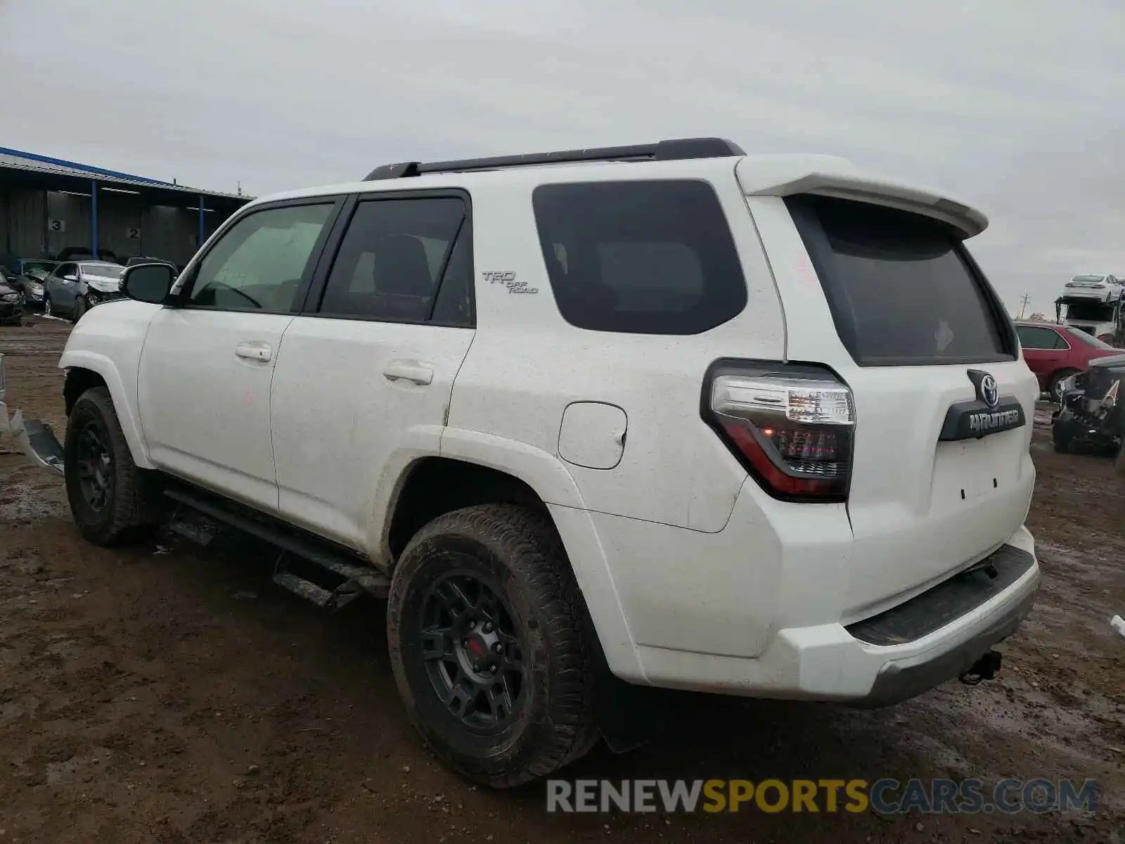 3 Photograph of a damaged car JTEBU5JR8L5775575 TOYOTA 4RUNNER 2020